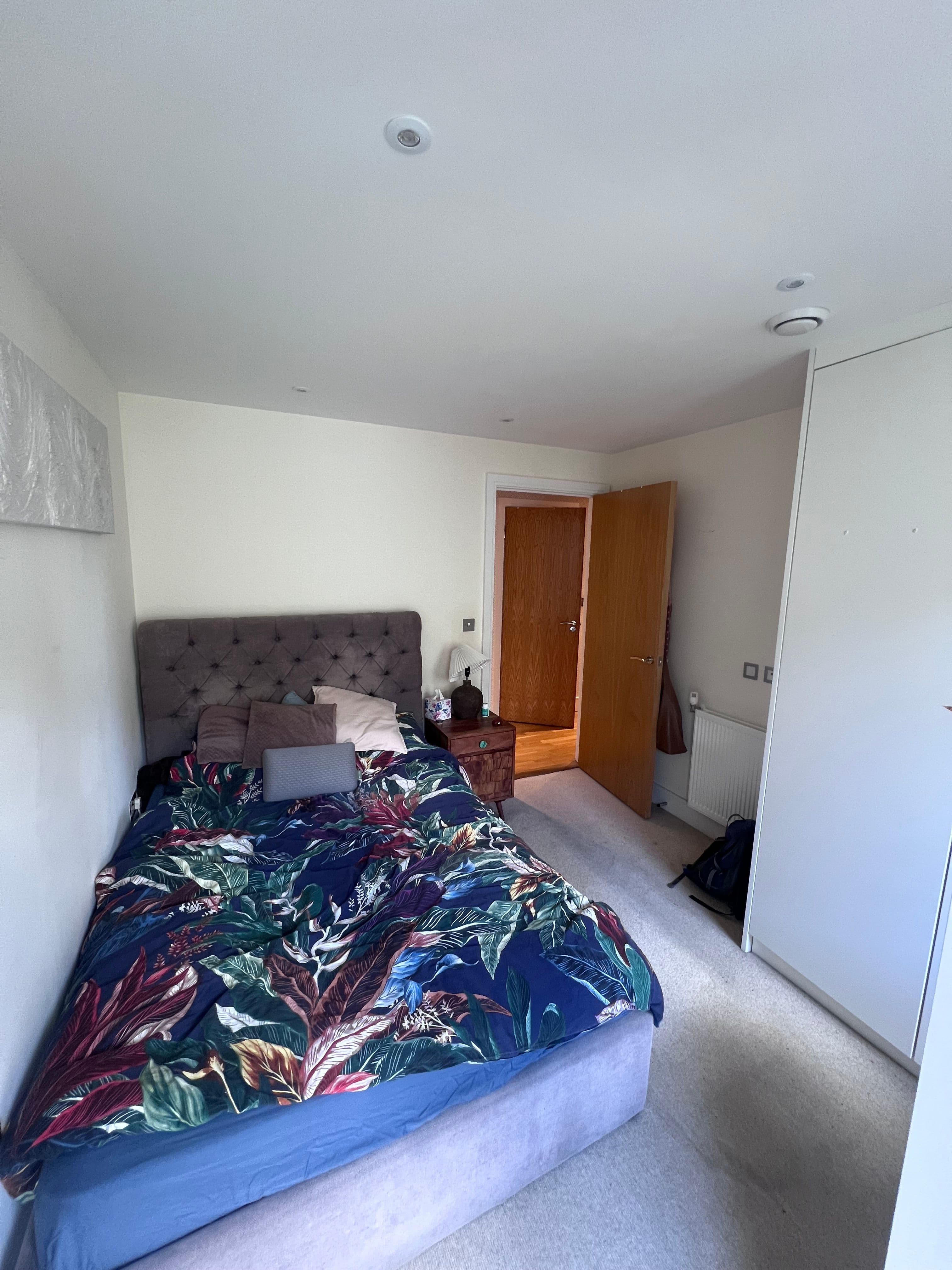 🏡 Cozy Room with a Balcony in Limehouse - Available in May🏡 - photo 3