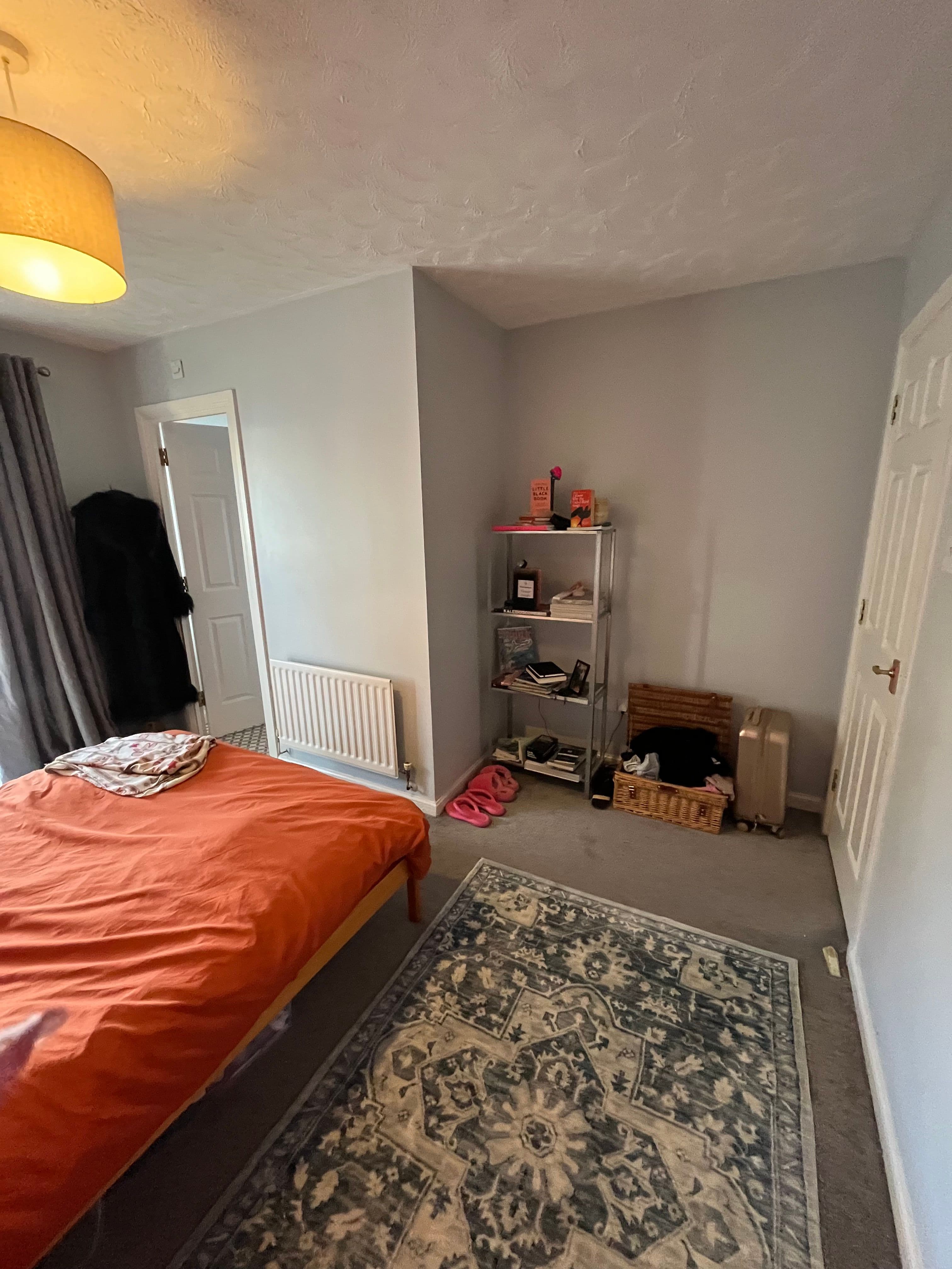 Top floor En-suite bedroom - photo 3