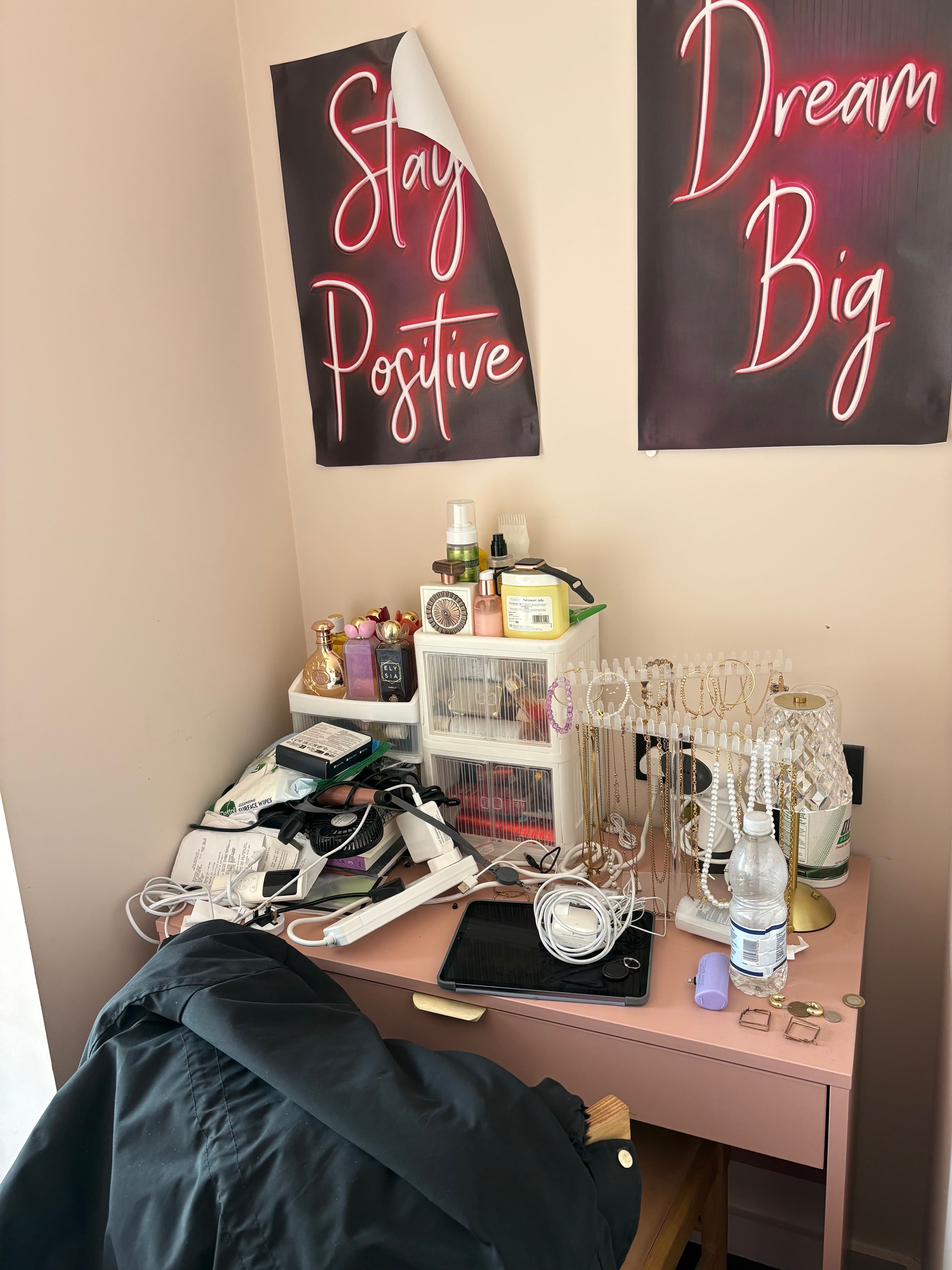 Small studio in Southall - photo 4