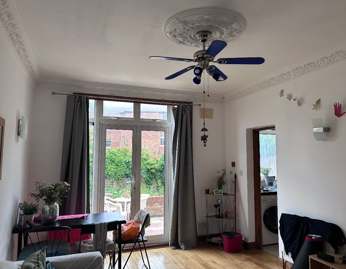 Room to rent in Willesden Green - photo 2
