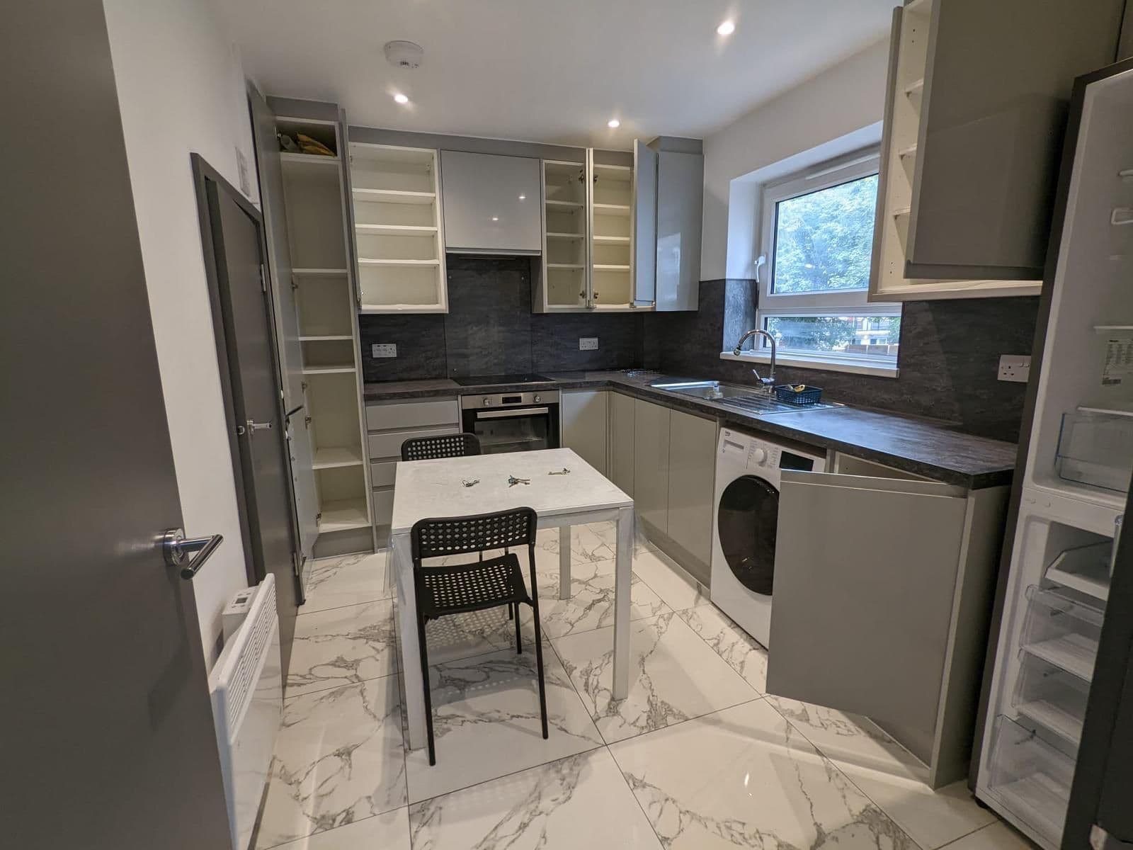 1 double bedroom sublet in Bermondsey for August — photo 4