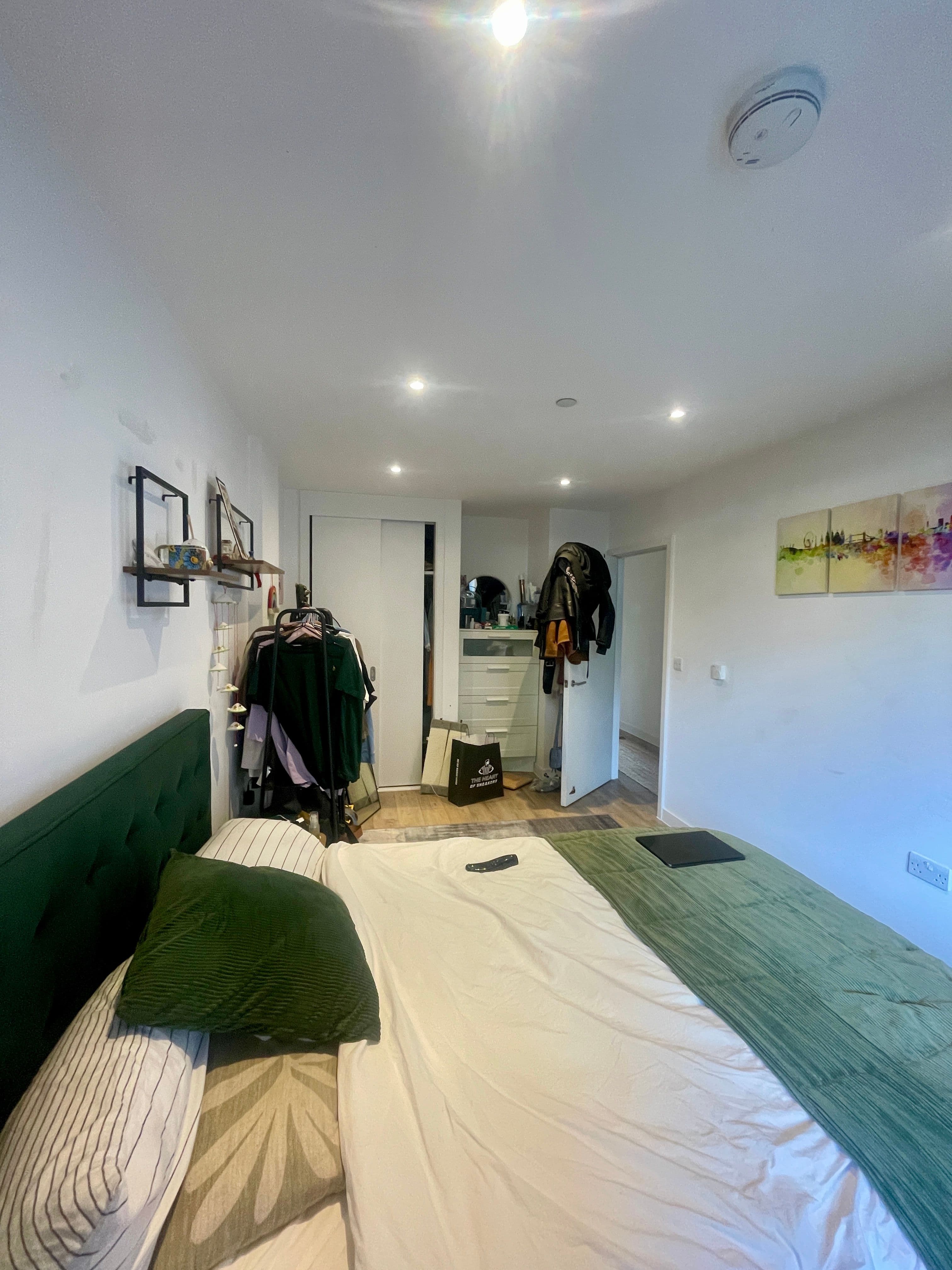 Large Double in Elephant & Castle - photo 2