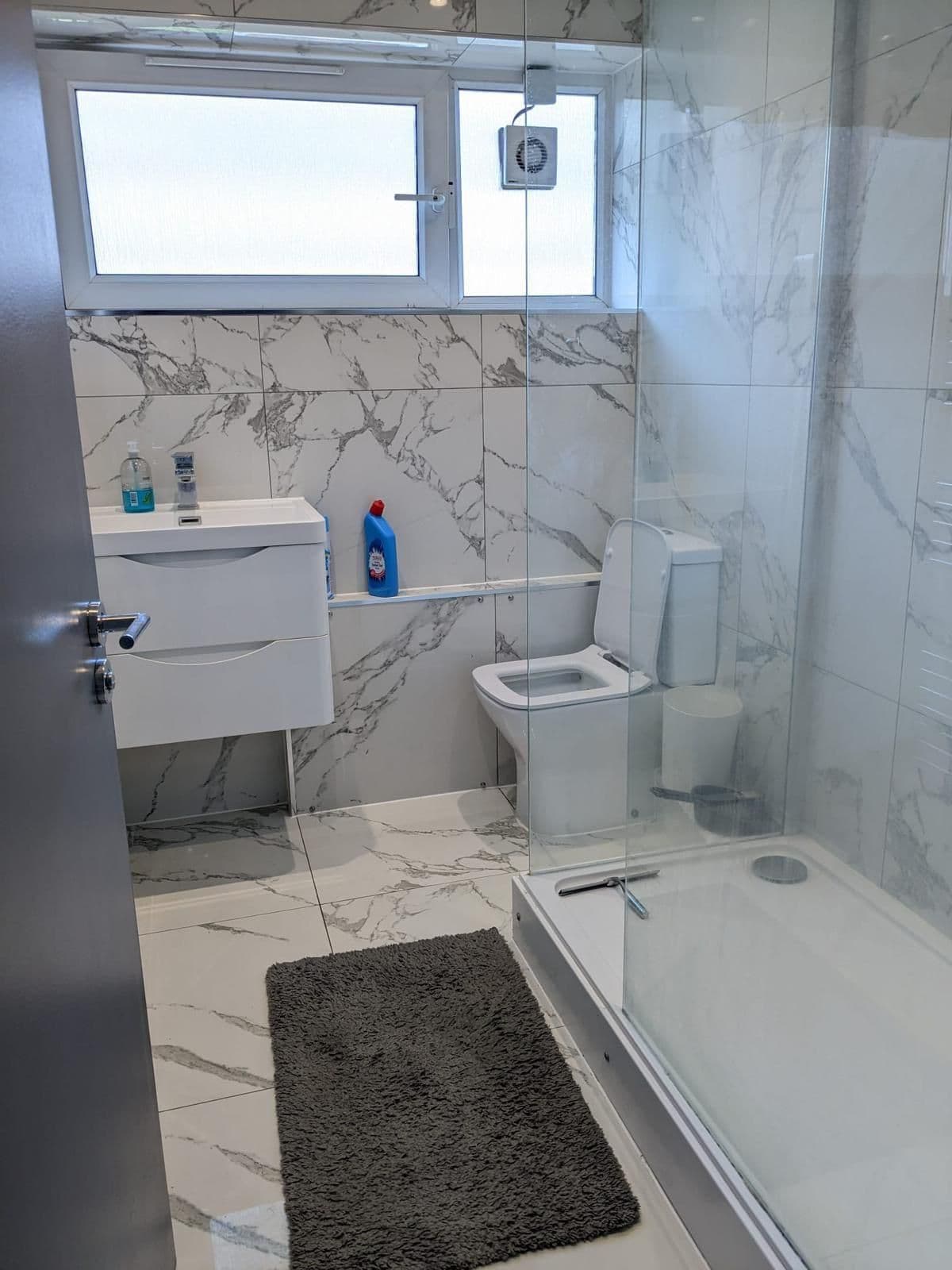 1 double bedroom sublet in Bermondsey for August — photo 3
