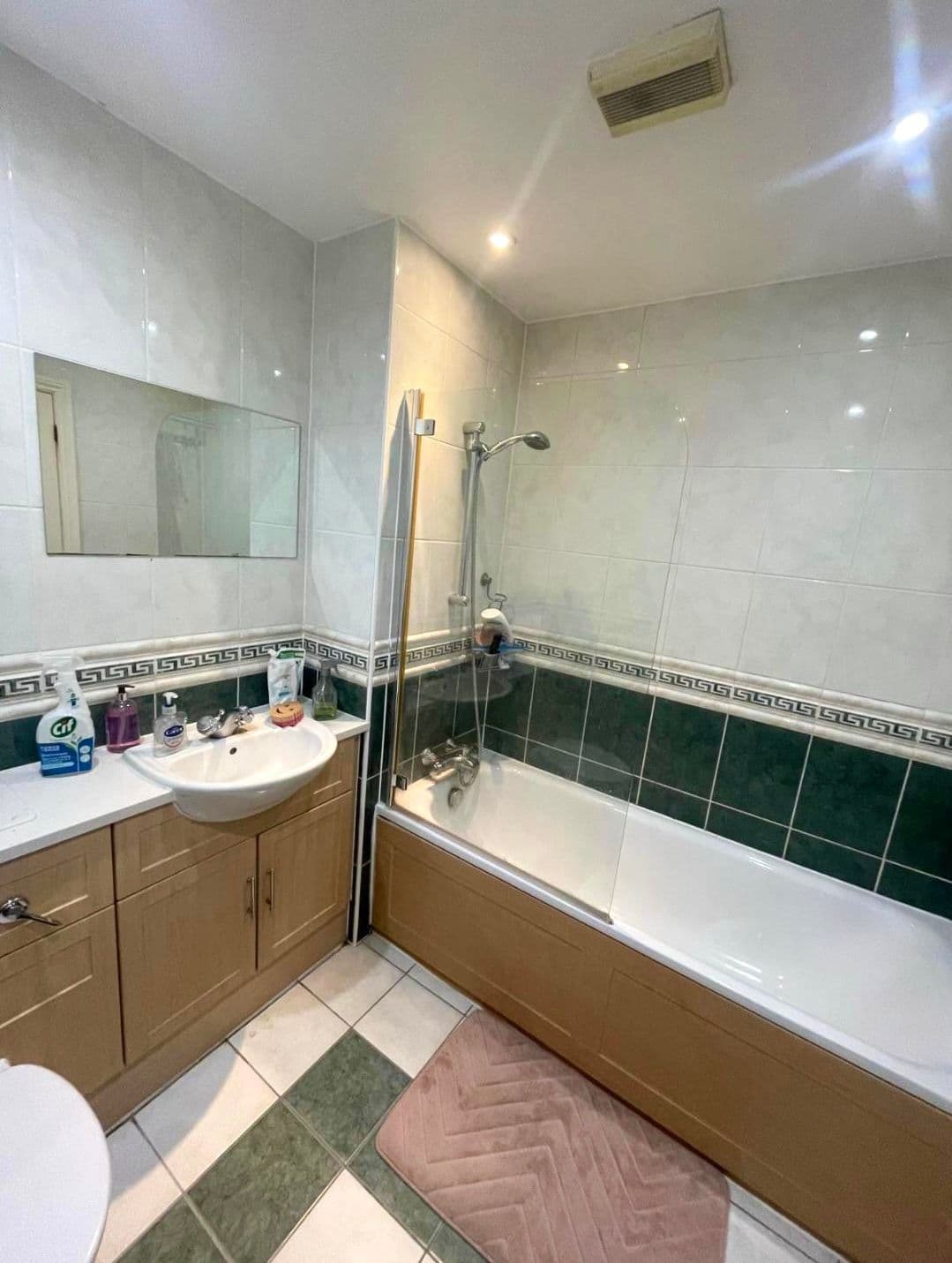 Private double bedroom near London Bridge — photo 4