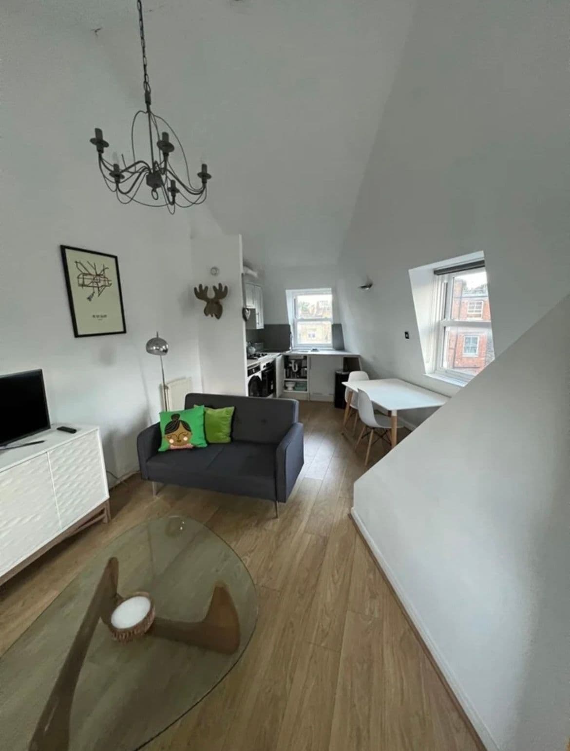 Double room available in King’s Cross from 1st September - photo 1