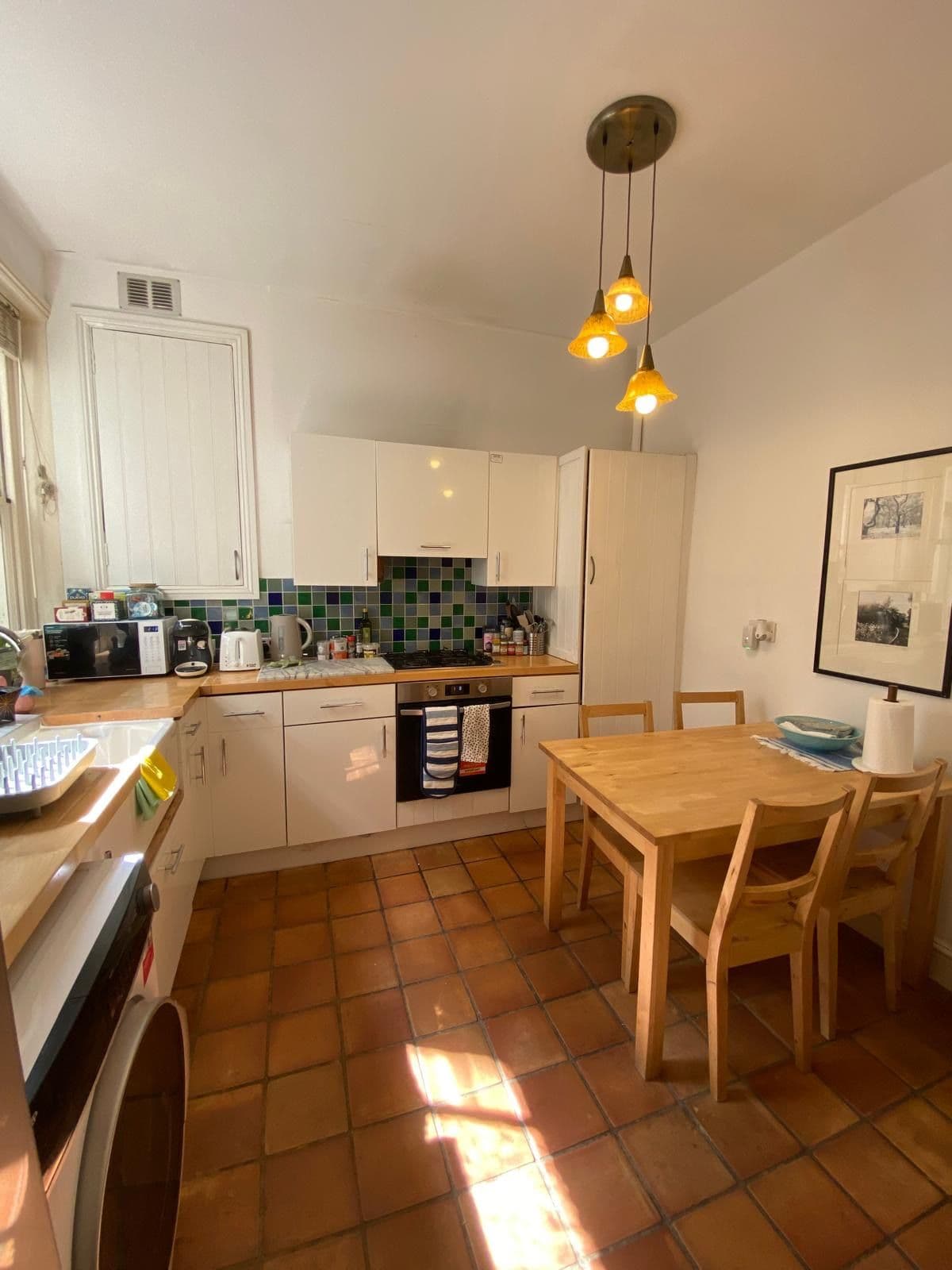 Double bedroom in Putney! - photo 4