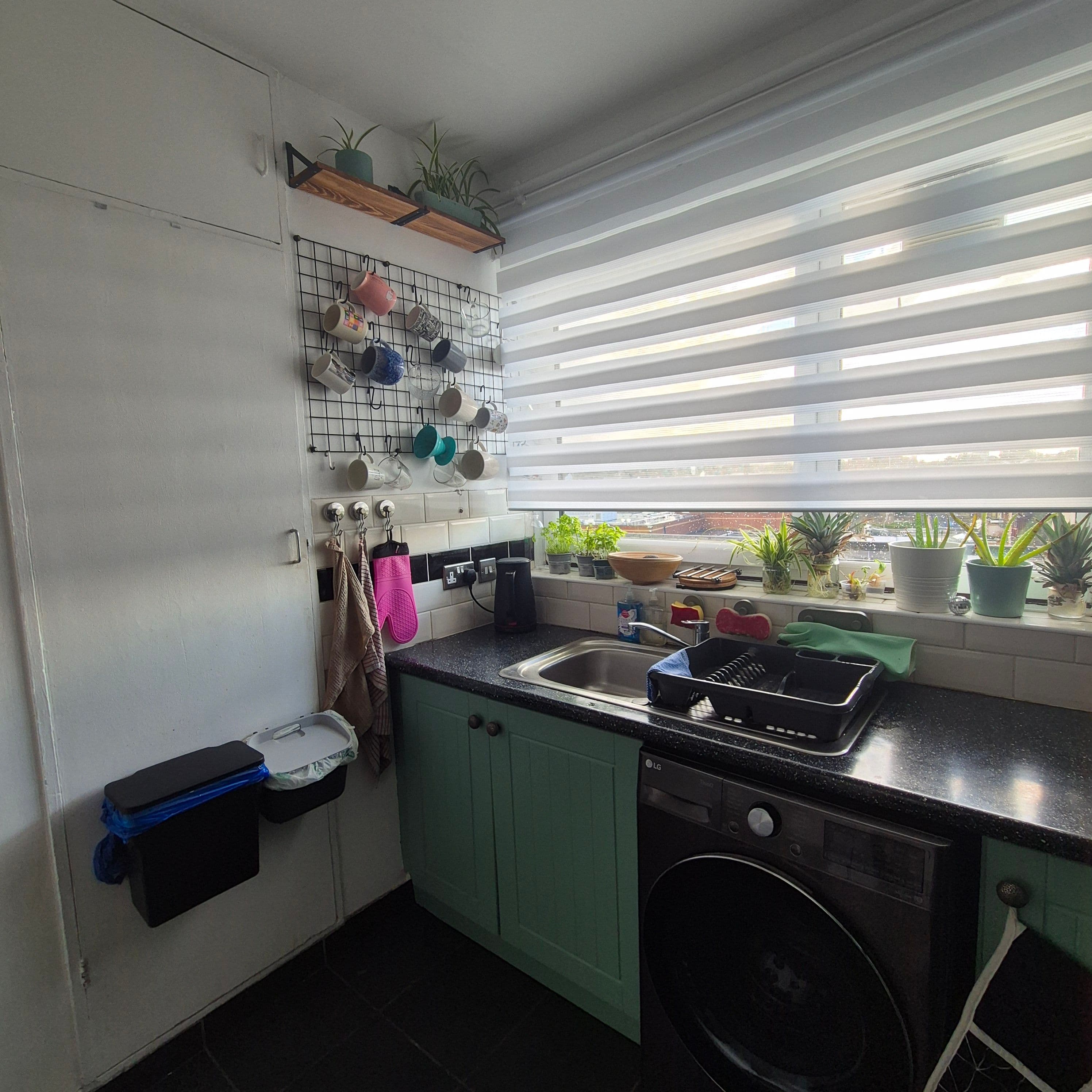 Double Room in Central Peckham (Peckham High Street, SE15) | All Bills Included |Available now - photo 4