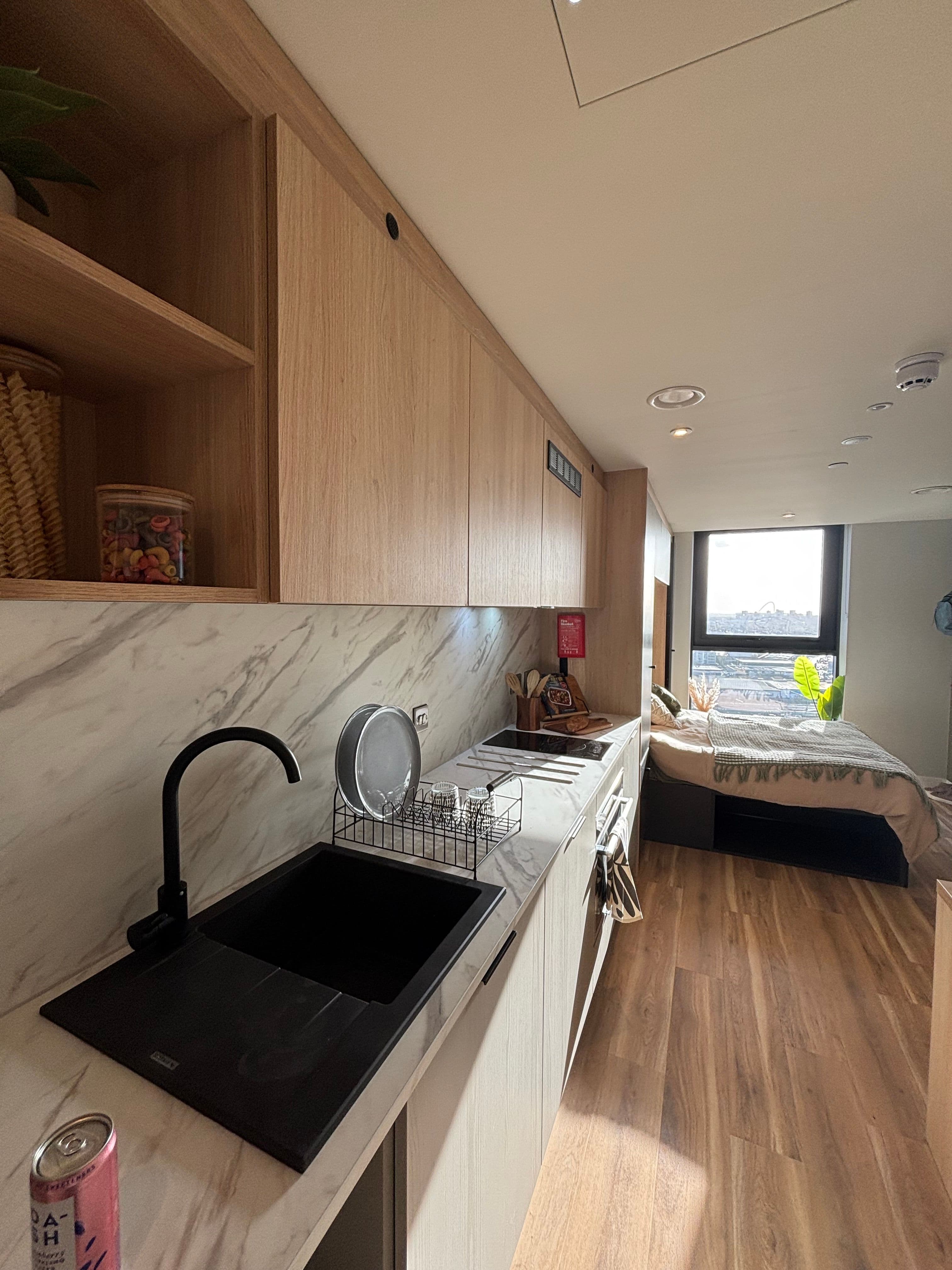 Studio for Students 15 mins to King’s cross!! — photo 1