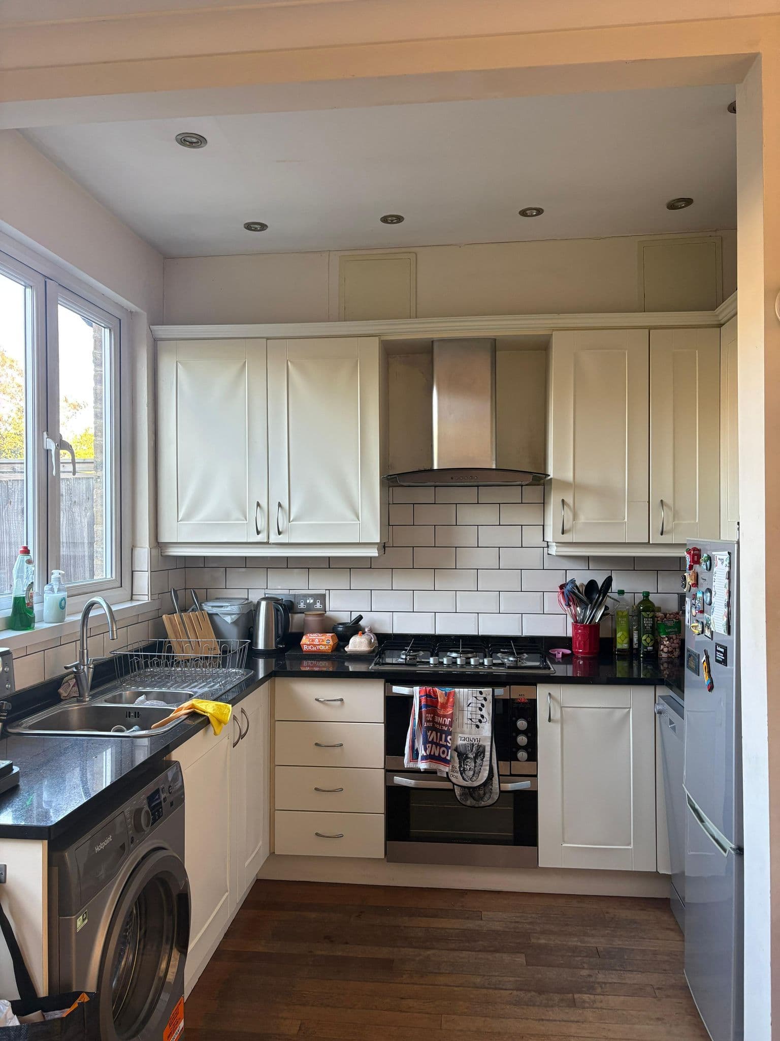 Gorgeous terraced house in White City - photo 1