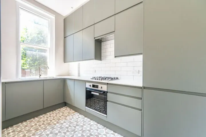 Sunny large double in mansion flat — photo 4