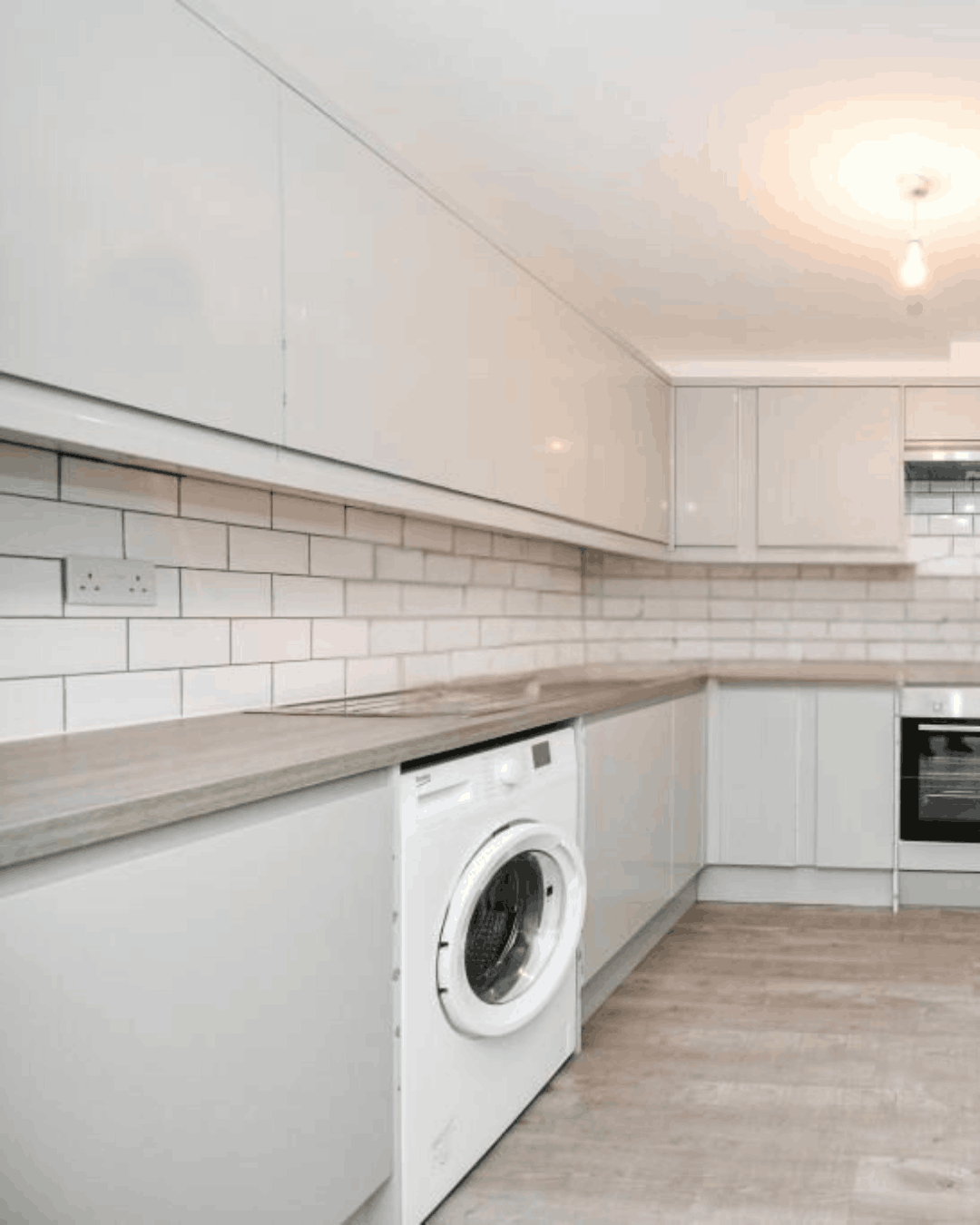 Double Bedroom, Private Bathroom in Island Gardens 🩷 - photo 3