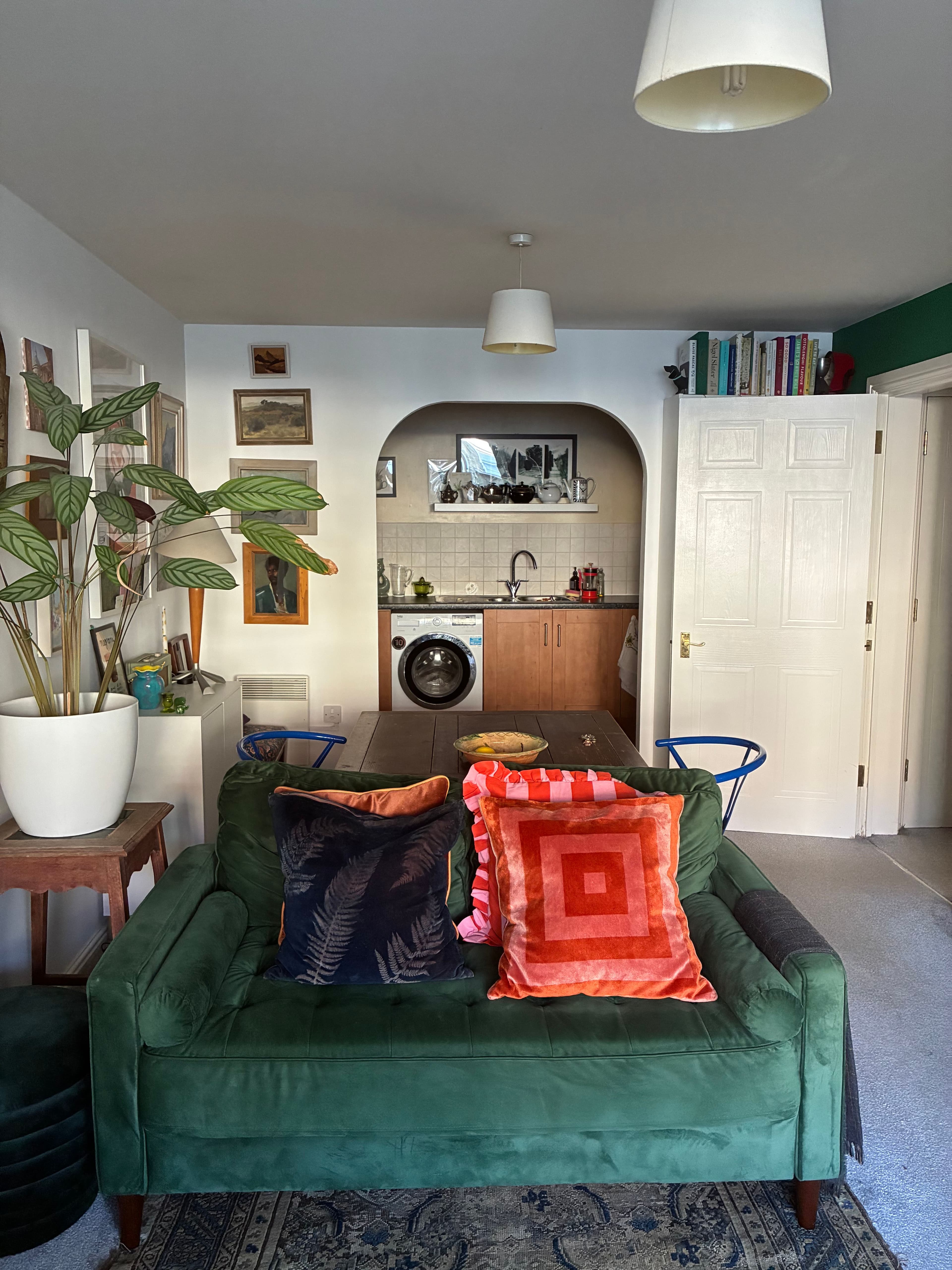 Spacious double room with en suite available in gorgeous Brixton Hill home — photo 2