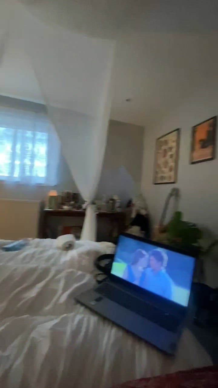Spacious Double Room in Wood Green £720 inc Bills - video 1
