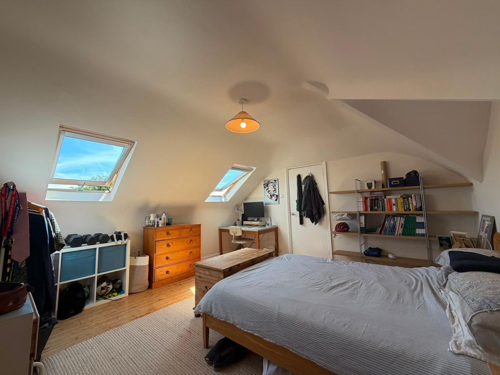 Cosy Victorian Flat with South Facing Garden, bills included - photo 2