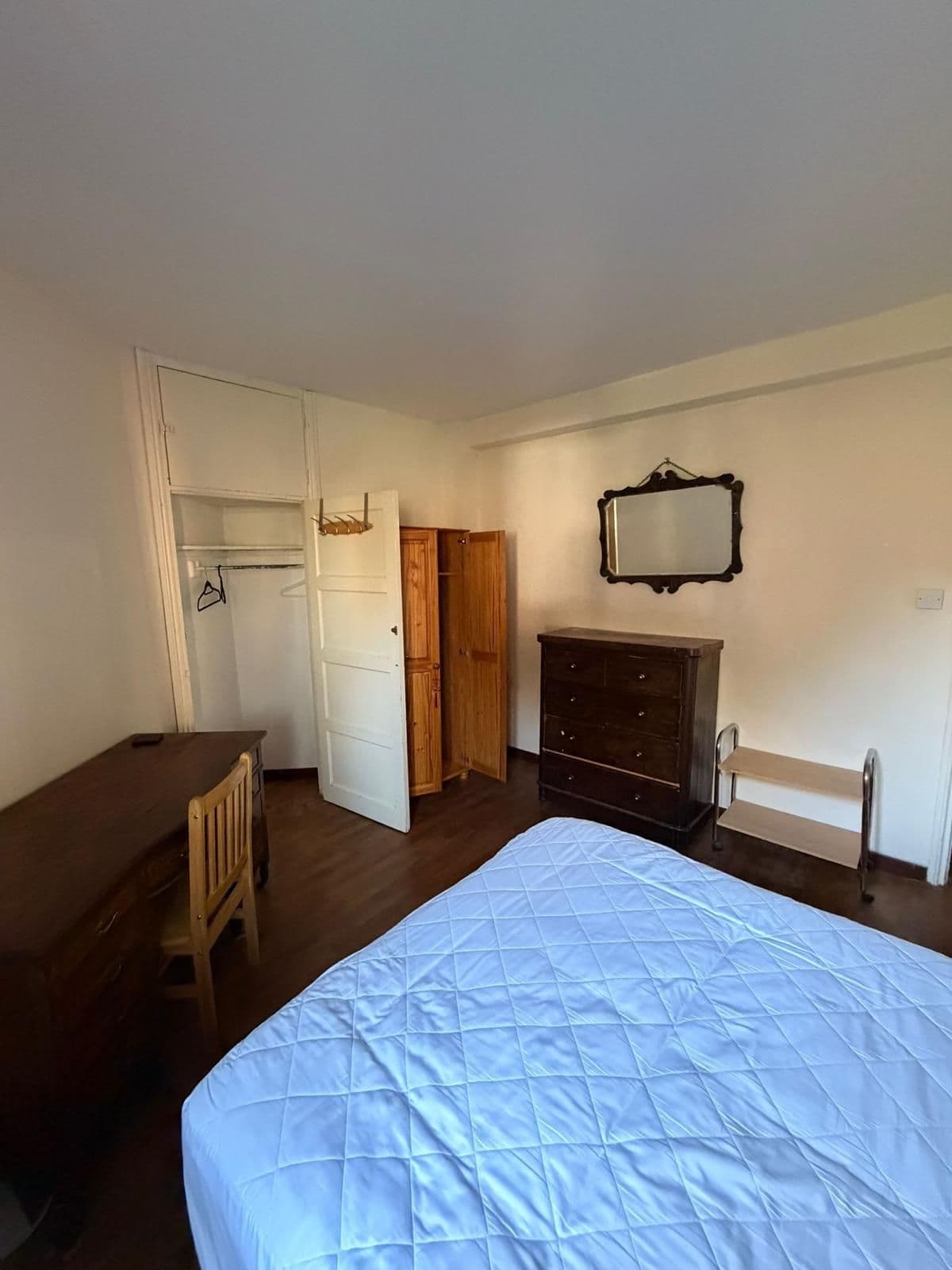 A Large double room available now near Clissold Park N4 London - photo 4
