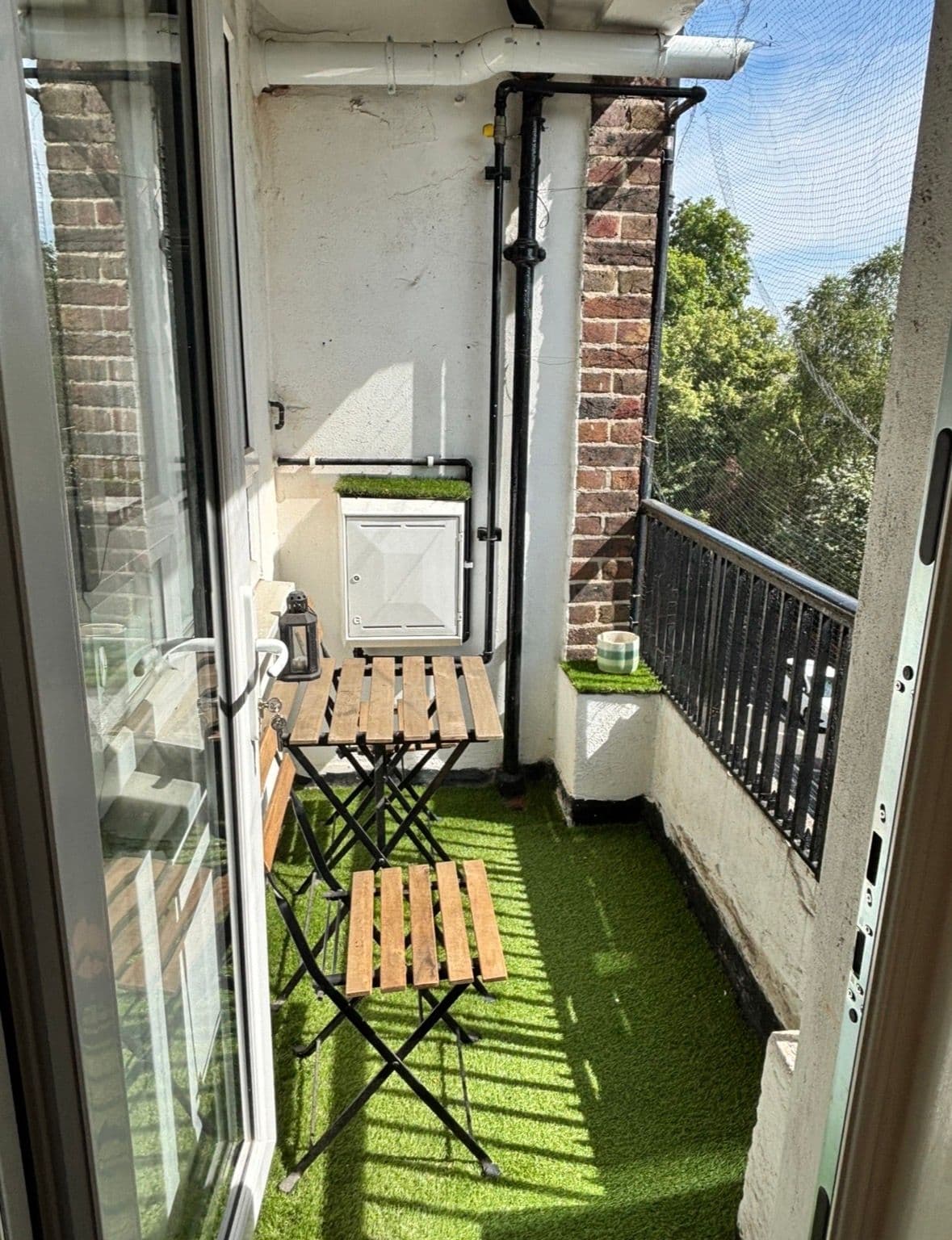 Spacious double room available from 1 August in beautiful Brixton flat! — photo 4