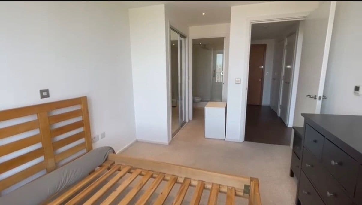 1 Bedroom Ensuite Available in East London (Starting 15 August, 1-2 Year Lease) - photo 2