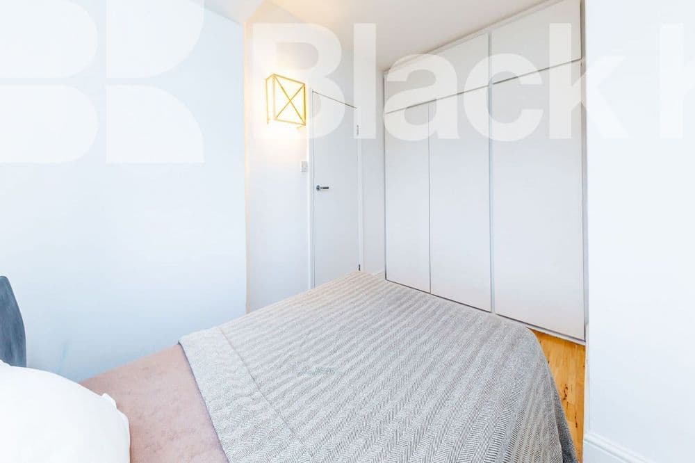Double Room Highgate Available — photo 3