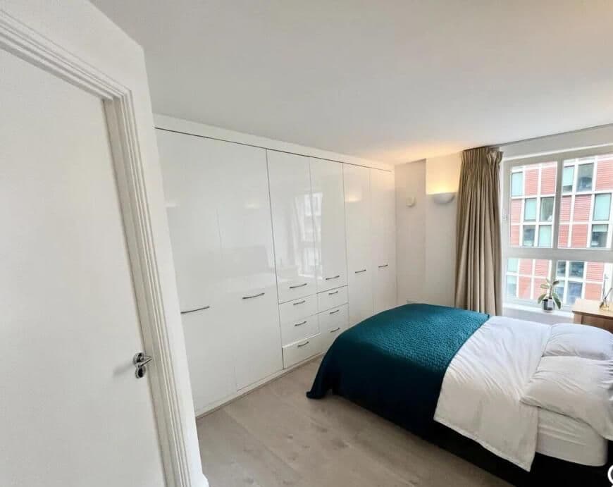 Spacious Double Room with Ensuite Available - Aldgate E1 - photo 1