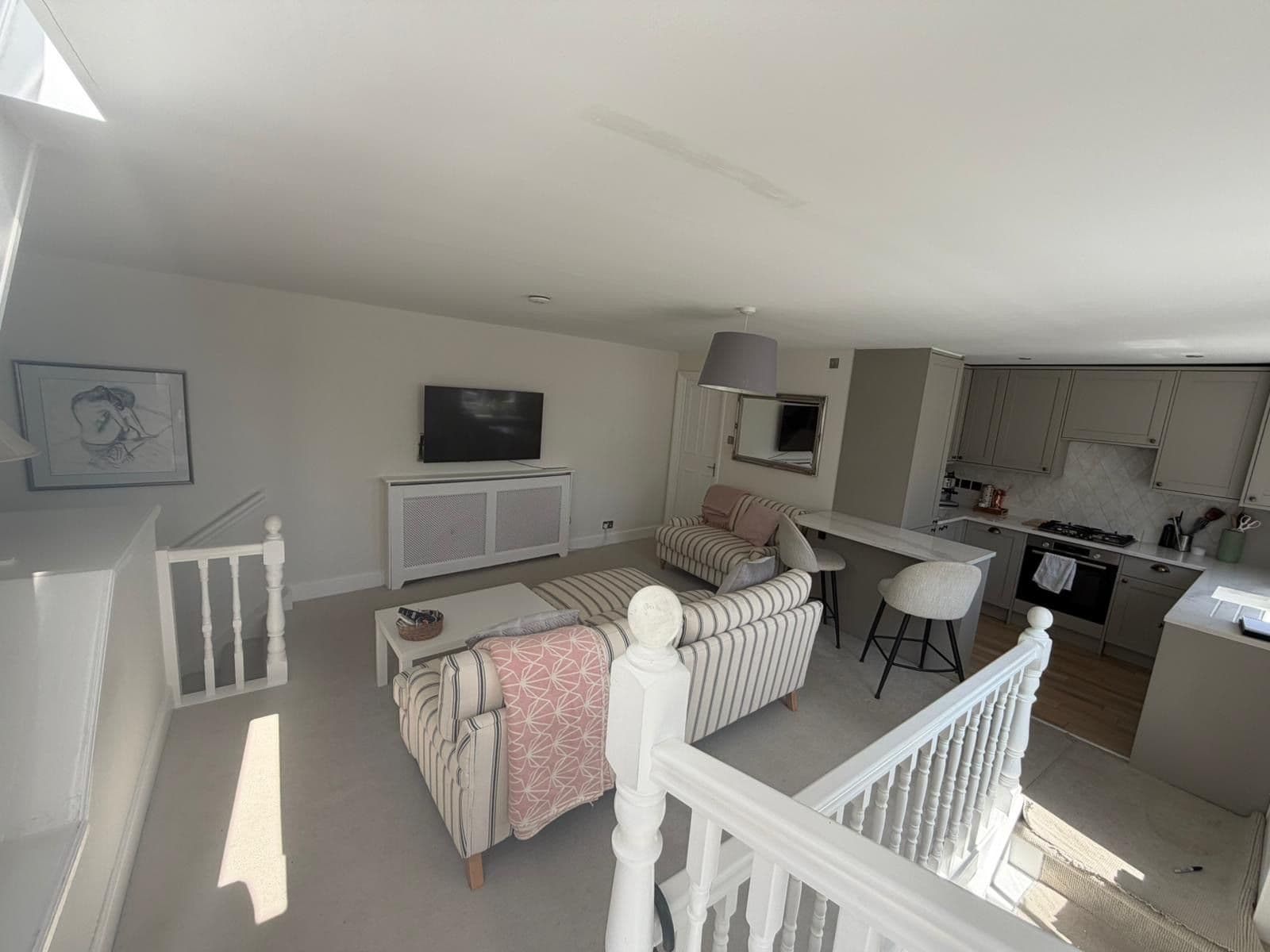 Room to rent - immediately available - photo 4