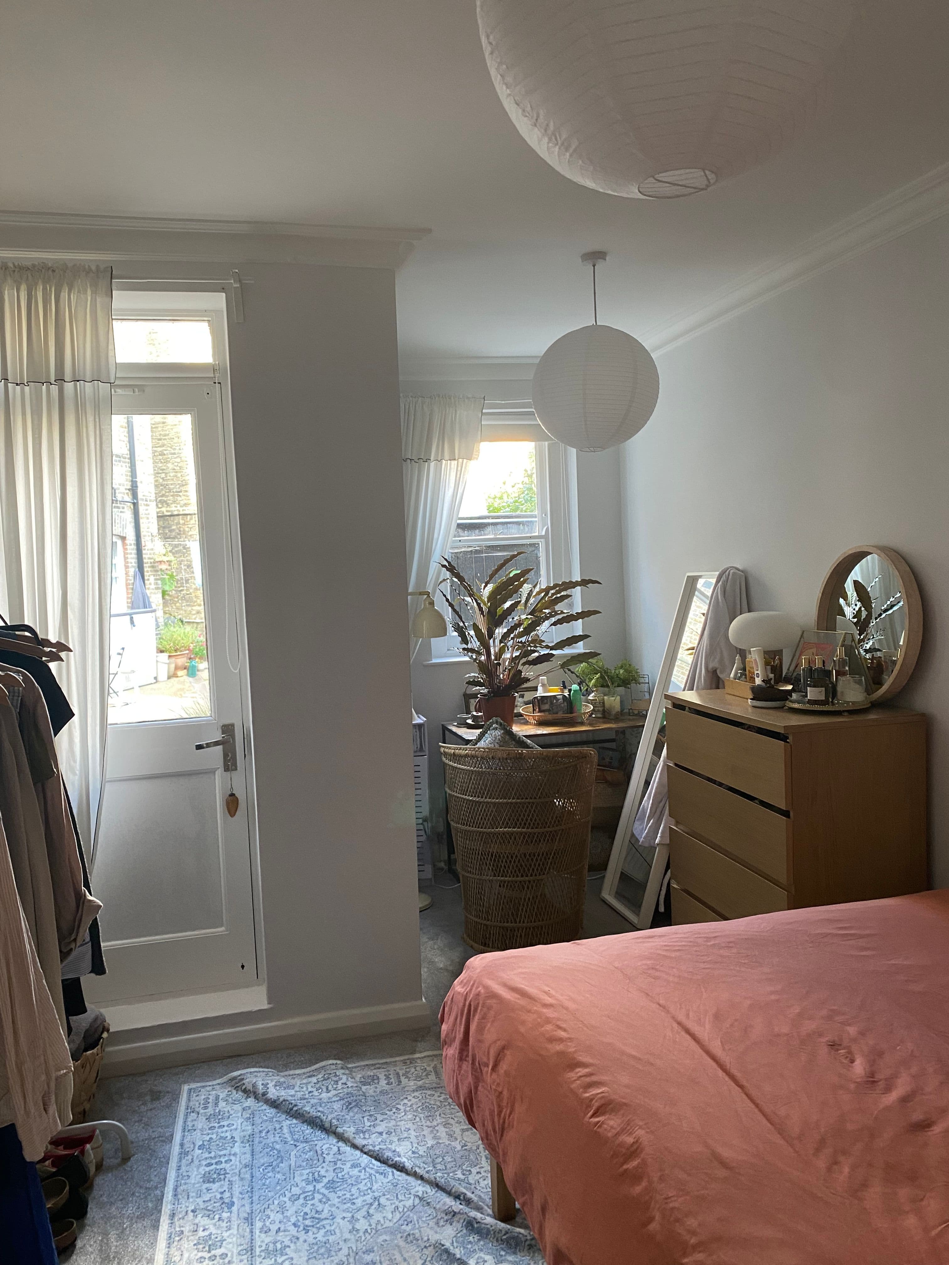 Fulham all girls flat room available - photo 3