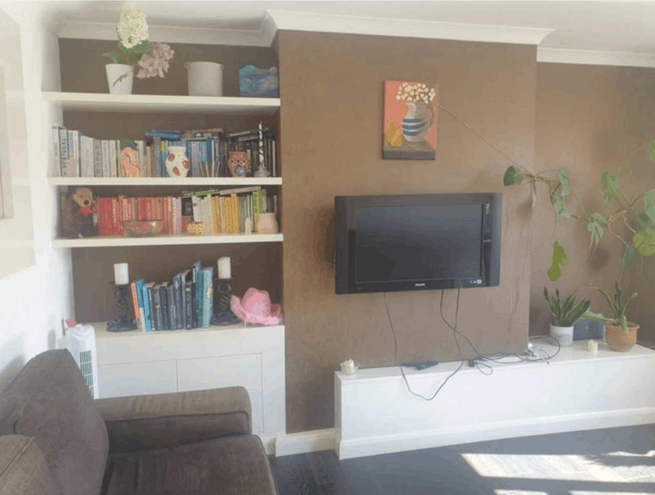 Sunny bedroom in friendly NW flat — photo 1