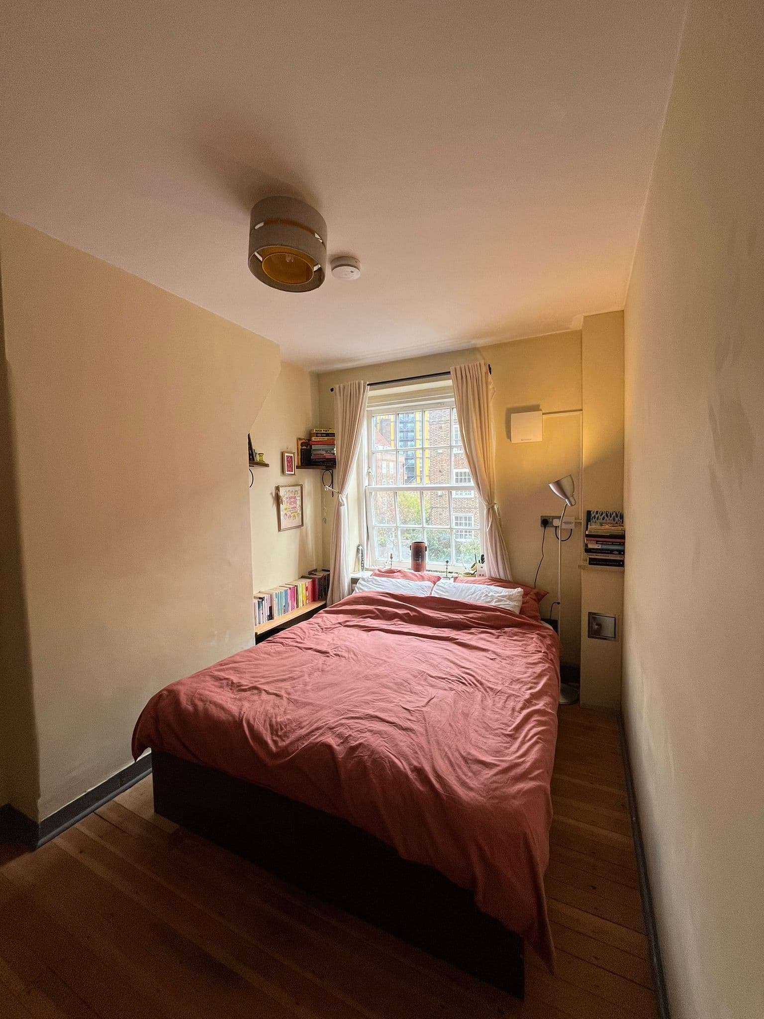 🏠 Sunny, Cozy East London Flat 🌿✨ (E2) – Room Available from June - photo 1