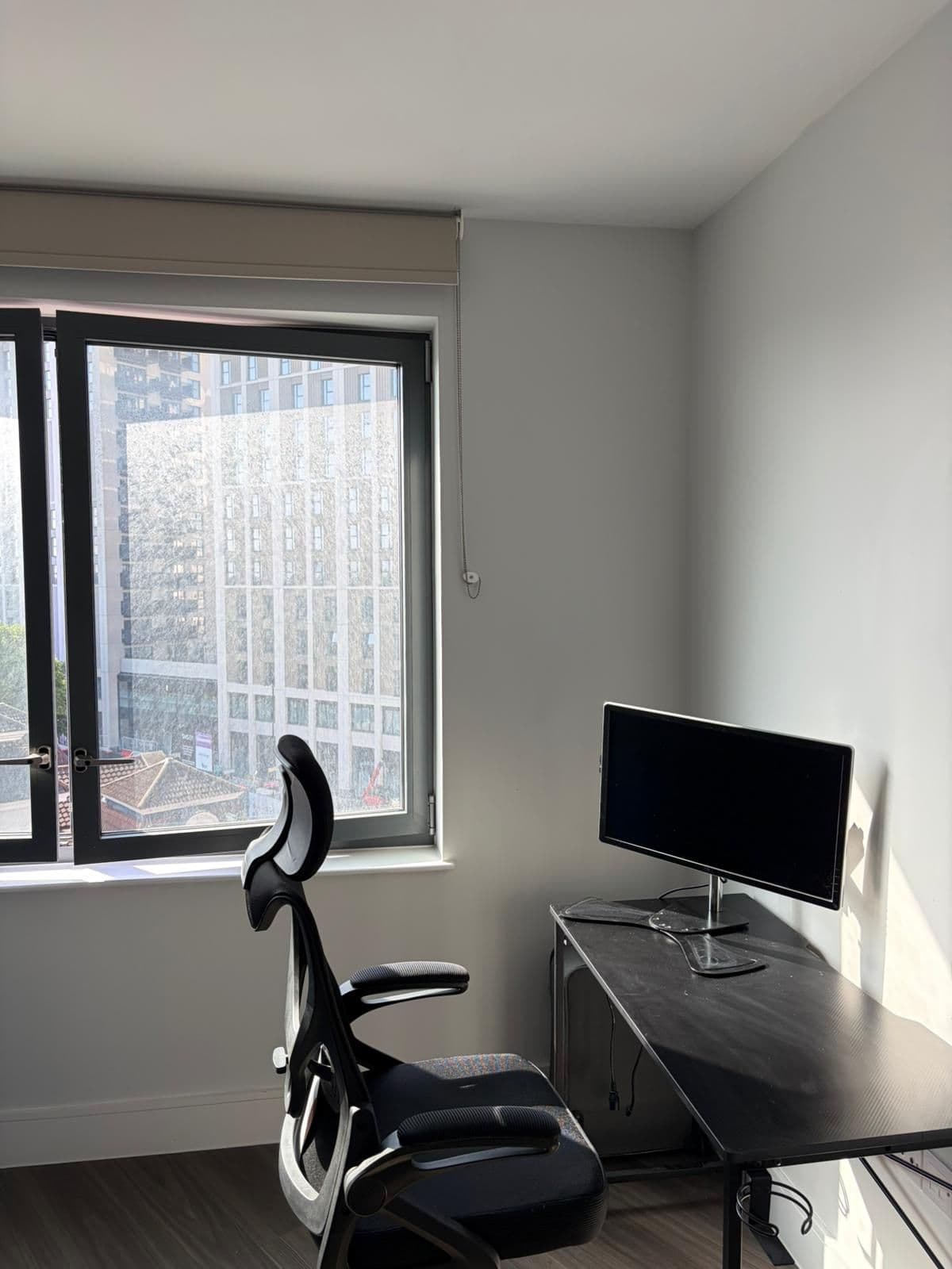 En-suite room available July — photo 4