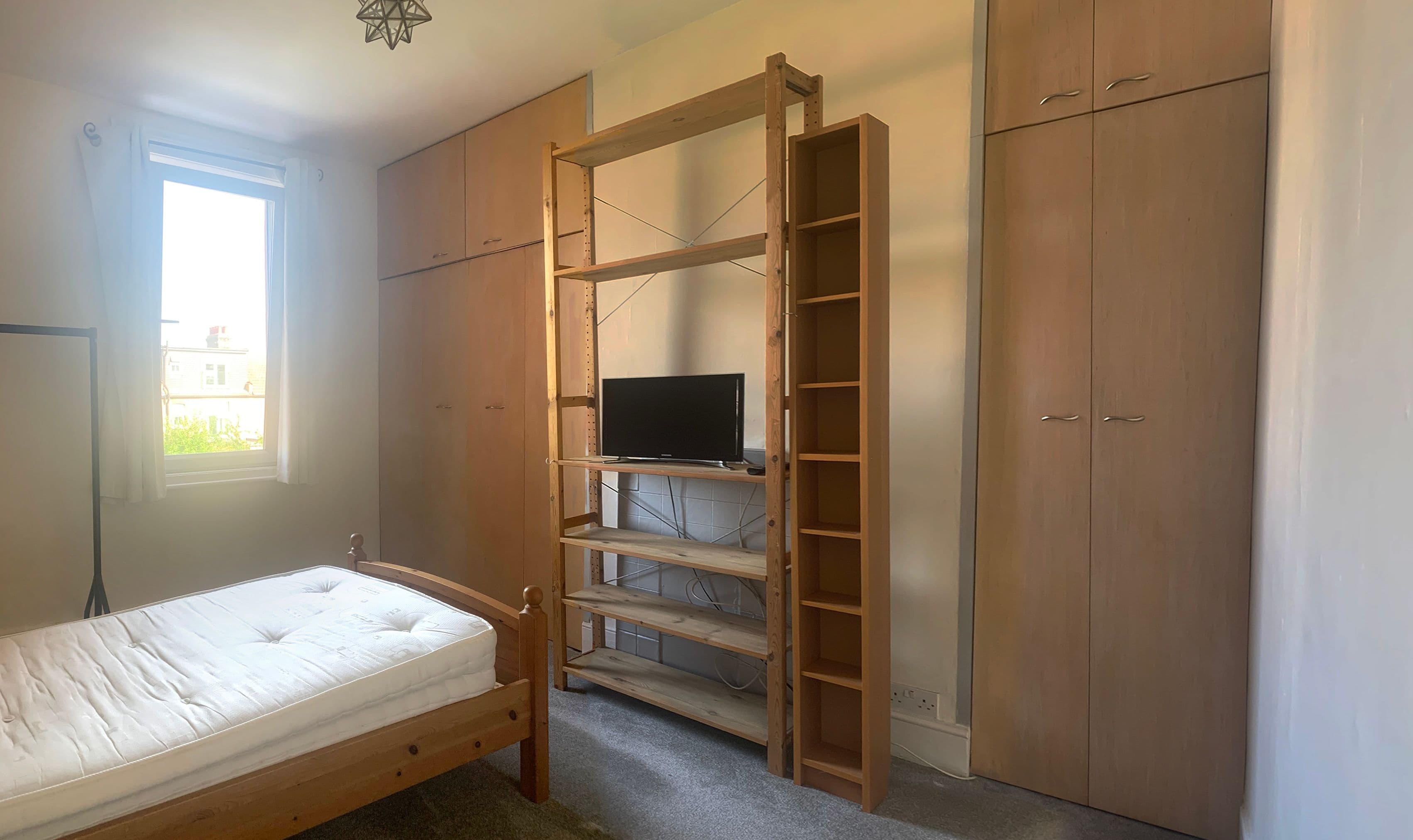 Leytonstone 1 Double Room / Bills Included / £850 pm — photo 4