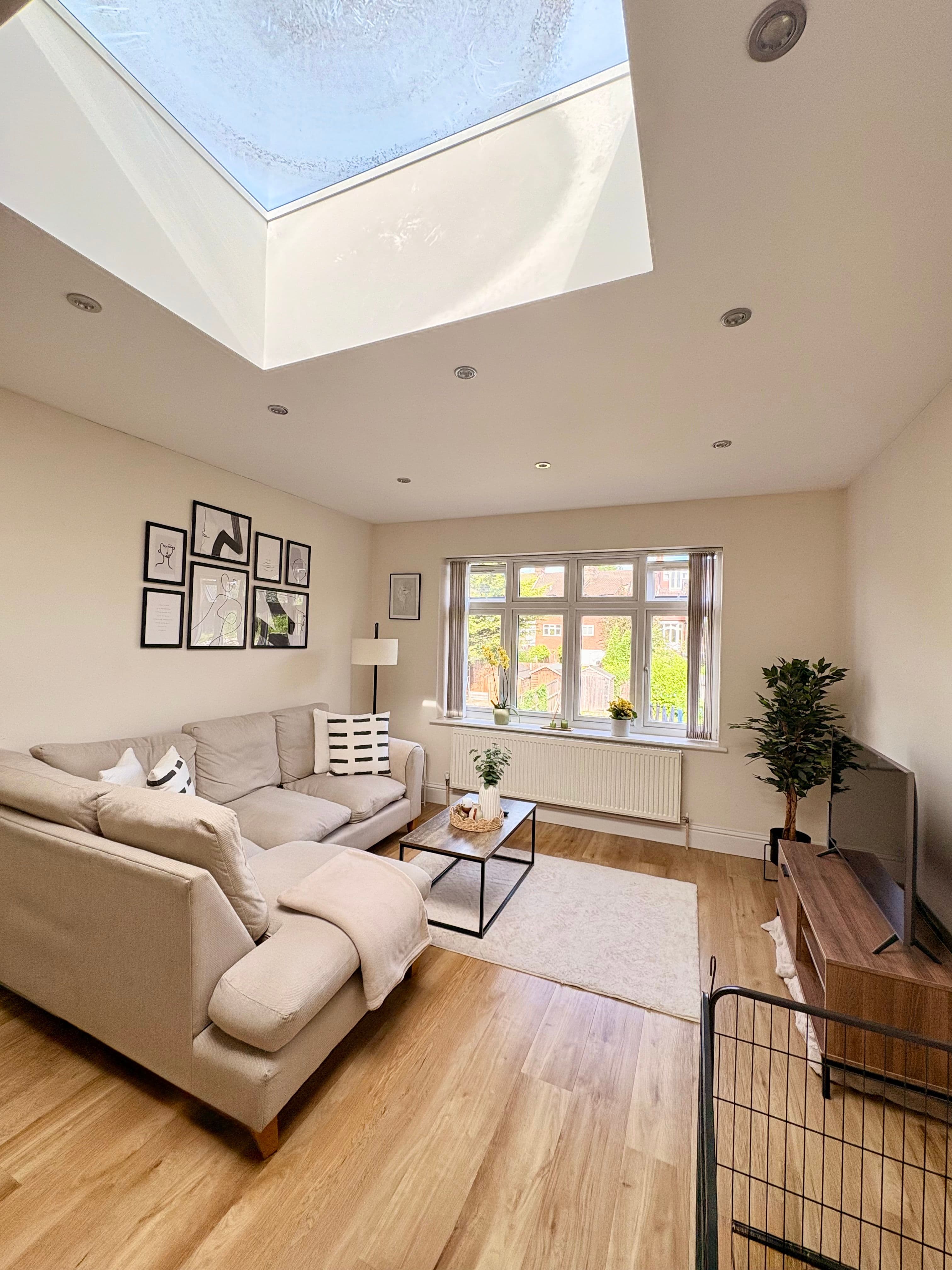 🏡✨ Lovely Double Room Available Mid-August – Palmers Green, North London | £650pcm - photo 2
