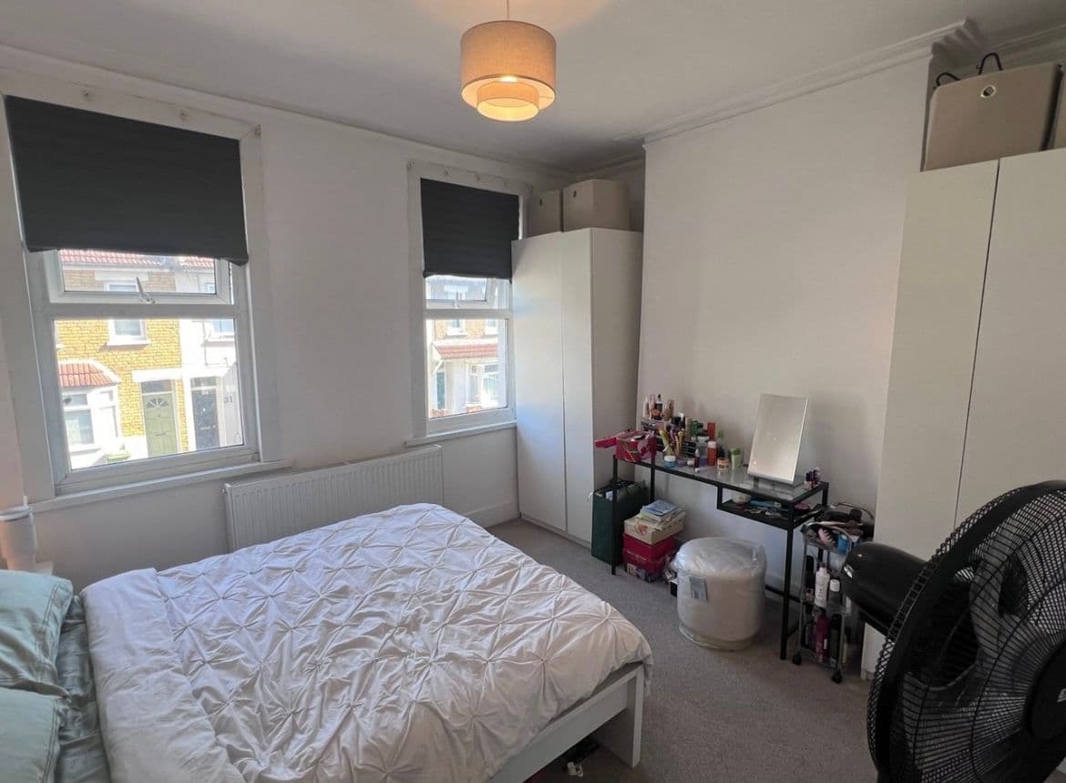 Room In Stratford Available For Rent £1,100 (Excluding Bills) - photo 1