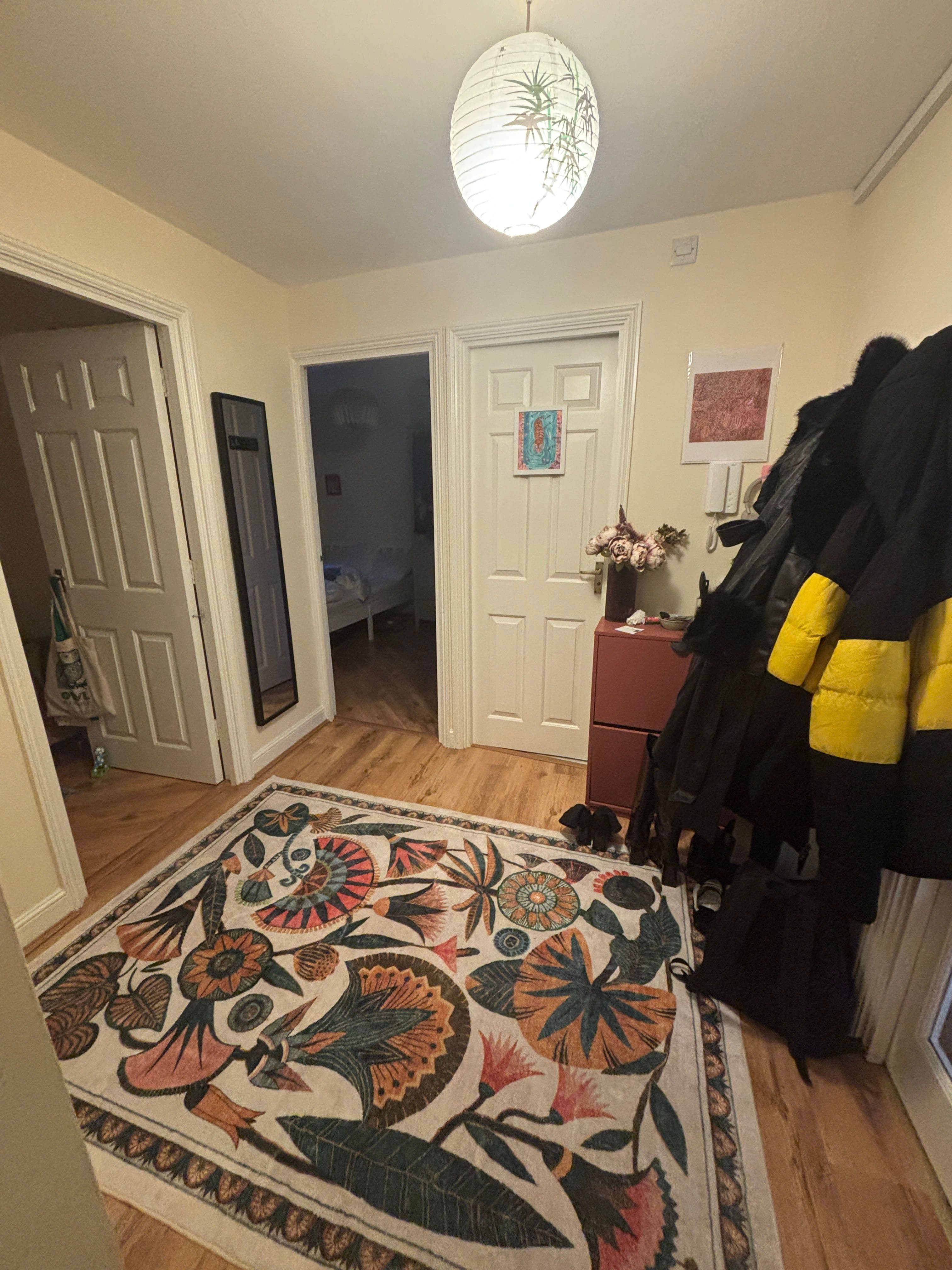 Double Room available in cosy North London flat ! - photo 3