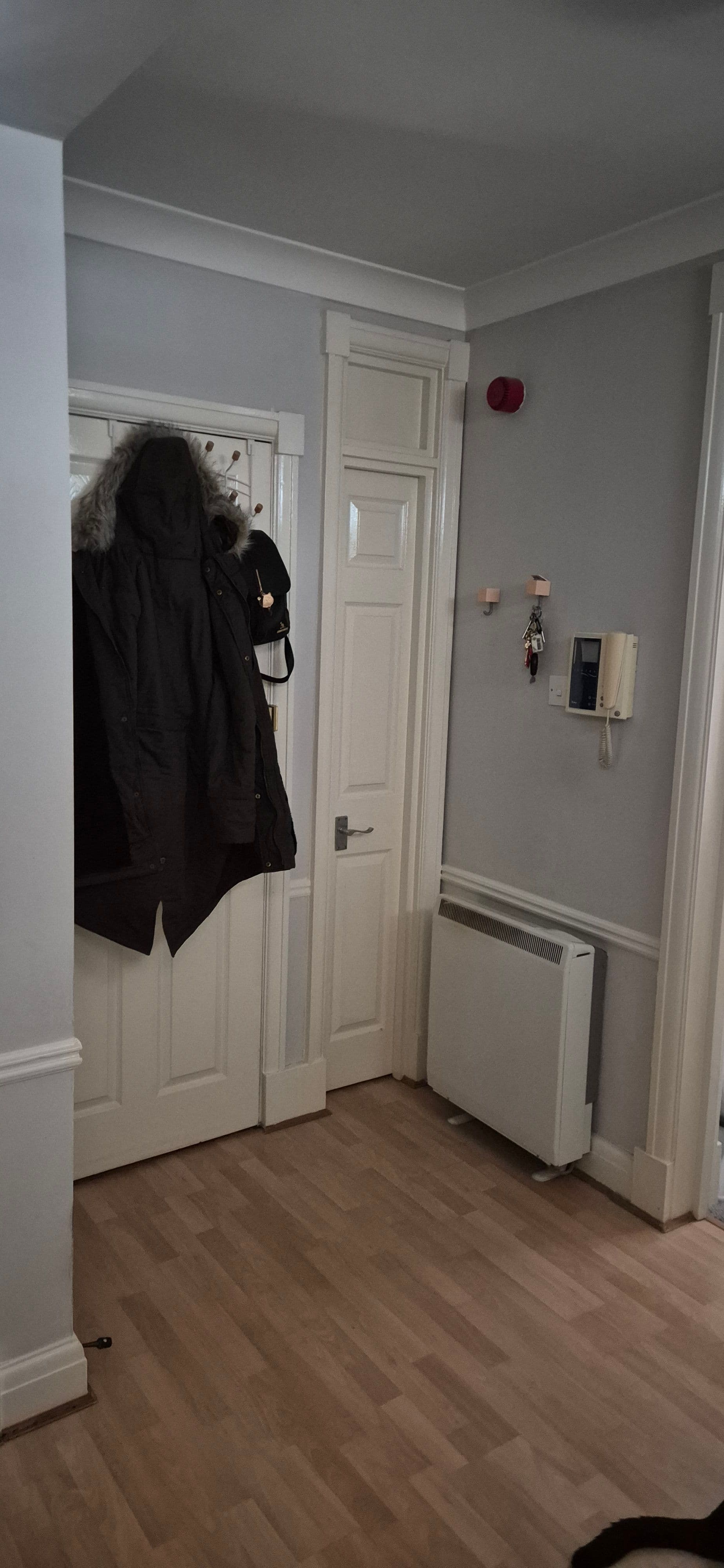 Bright ensuite - photo 1