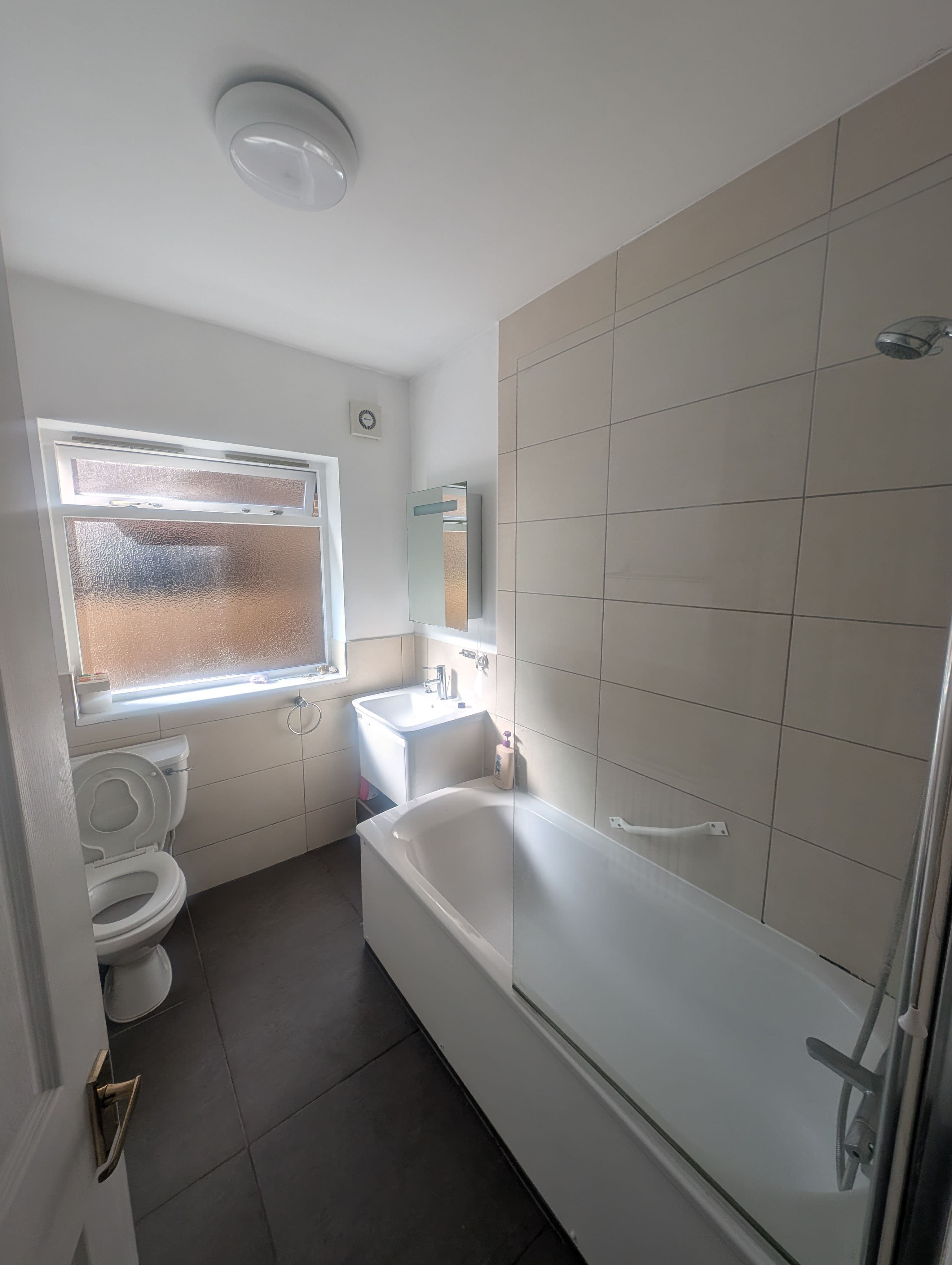 Small double room in cosy social house - photo 3