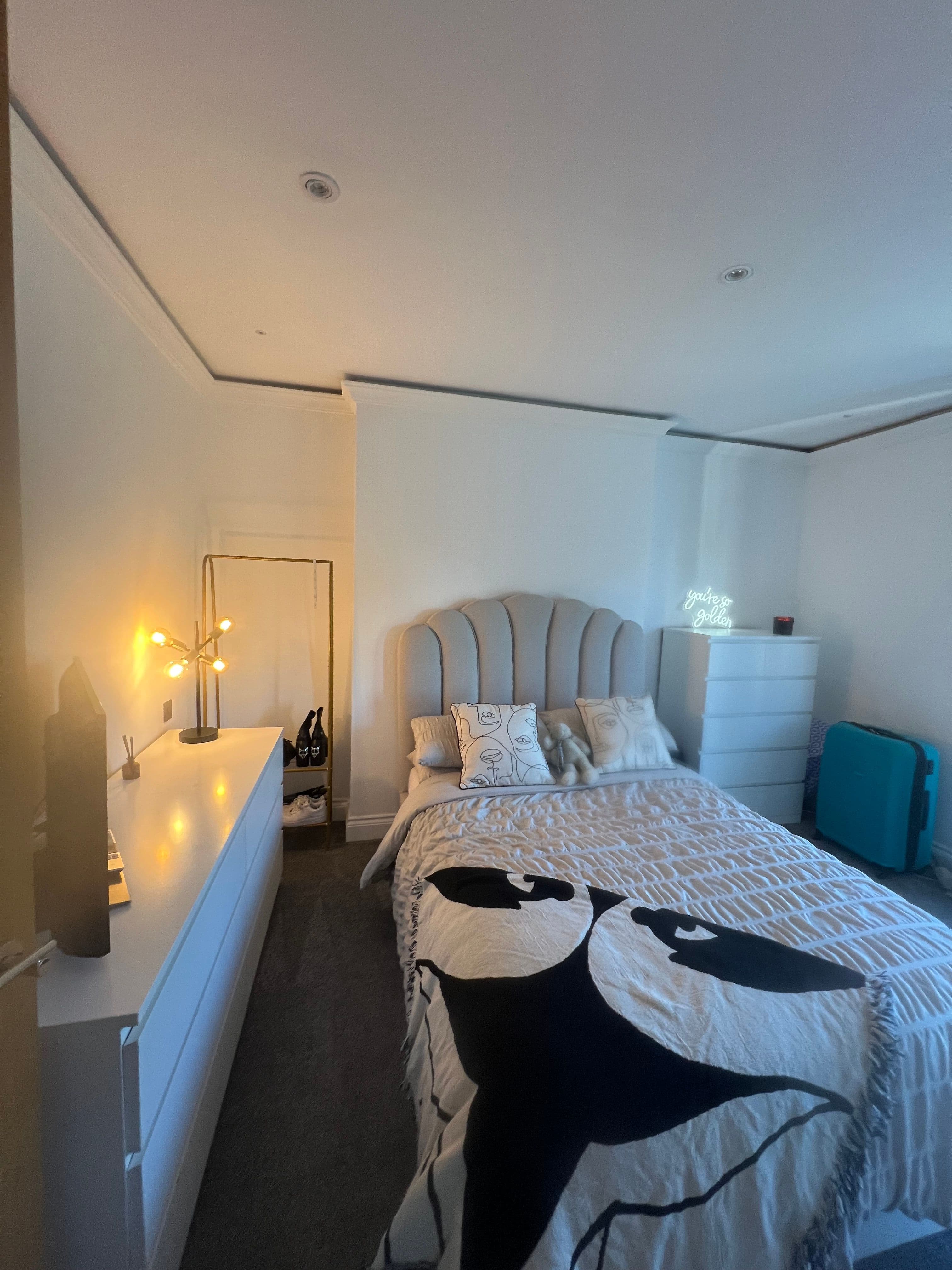 Little Venice room to rent — photo 3
