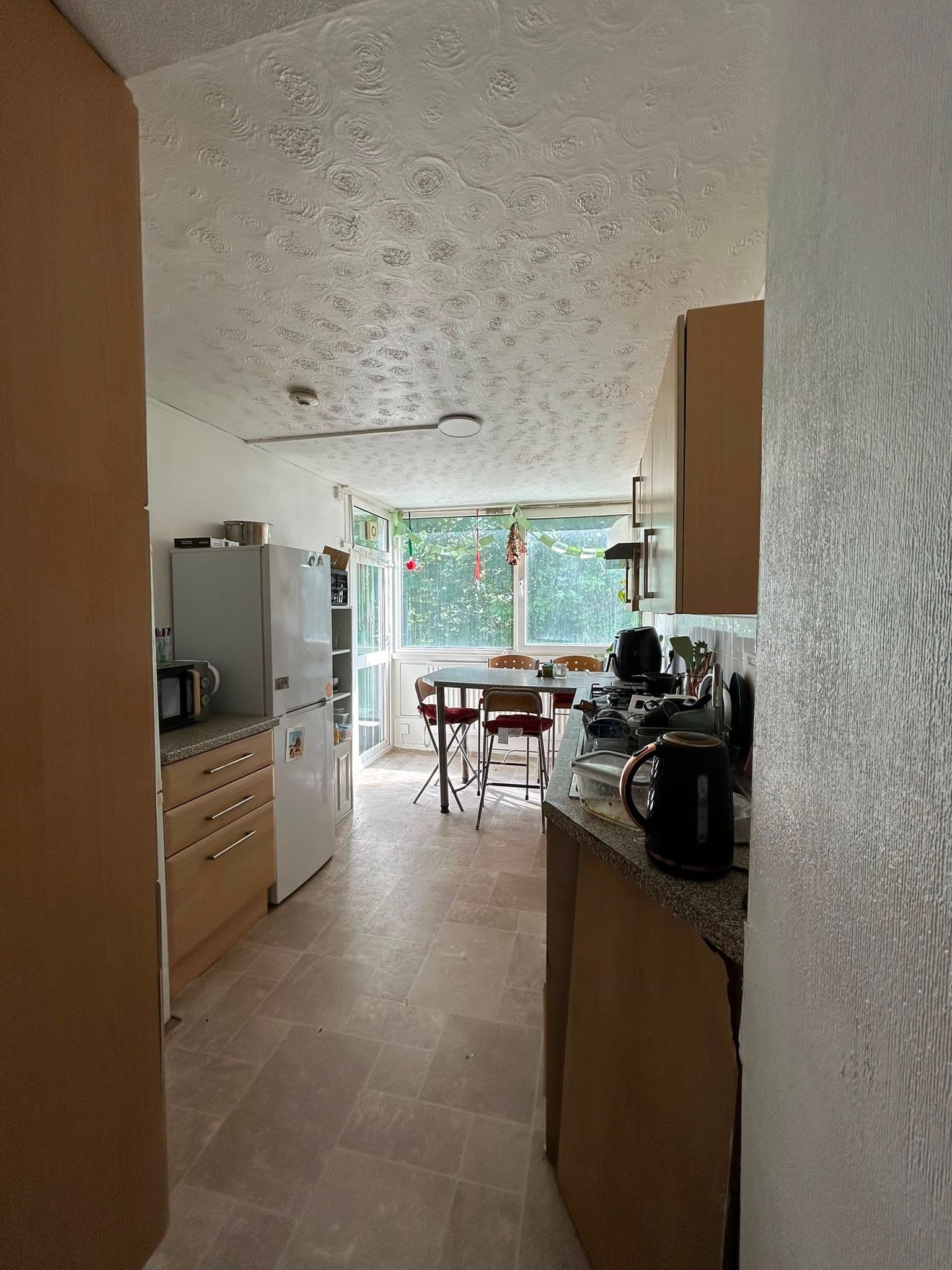 Looking for 3 roommates in Clapham Junction — photo 3