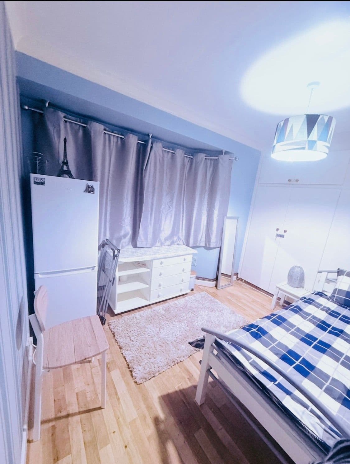 🏡 SPACIOUS SINGLE ROOM TO RENT - photo 4