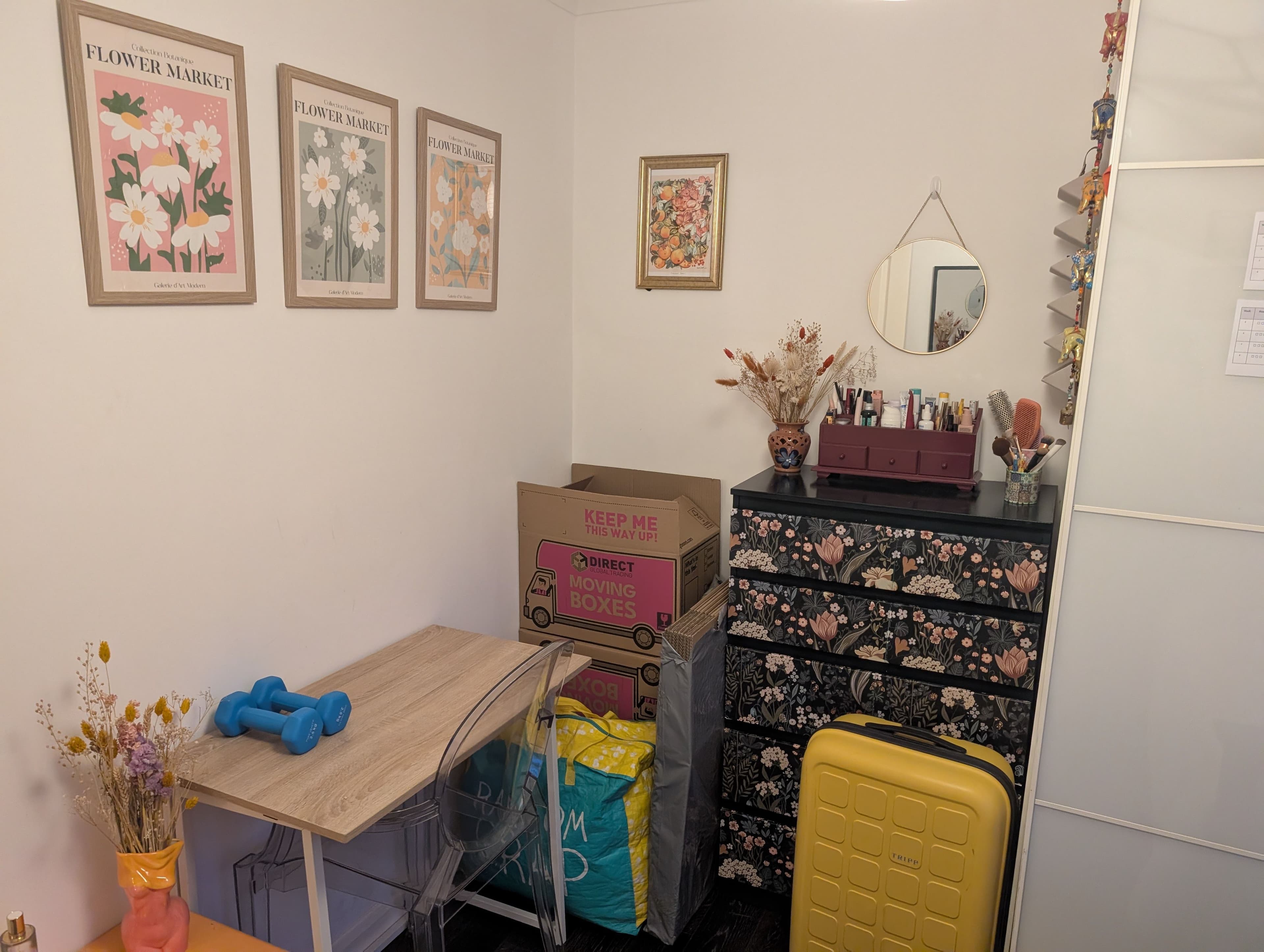 Sunny bedroom in friendly NW flat — photo 3