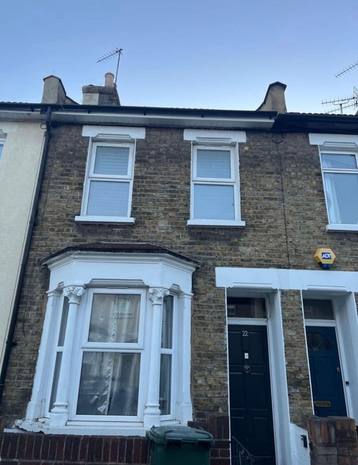 Room in Stratford available for rent £1,100 (excluding bills) - photo 1
