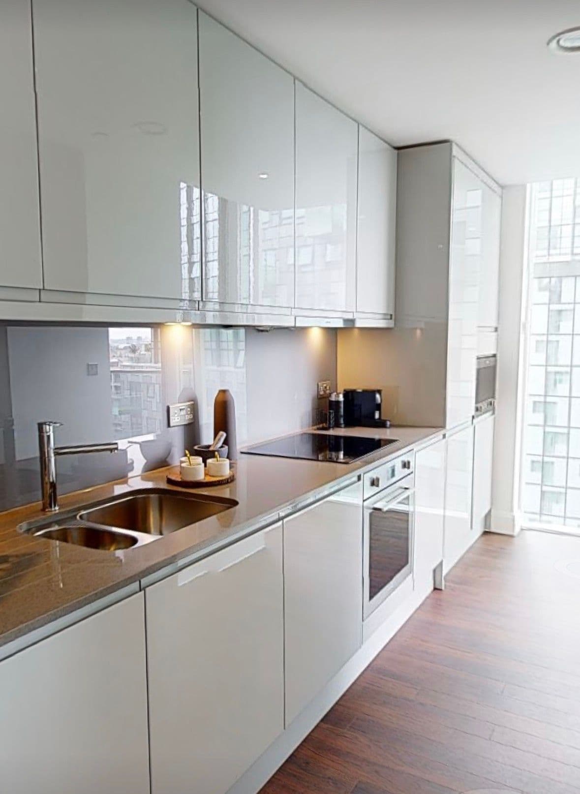 Looking for a flatmate for an Apartment in Canary Wharf 2026/2027 — photo 3