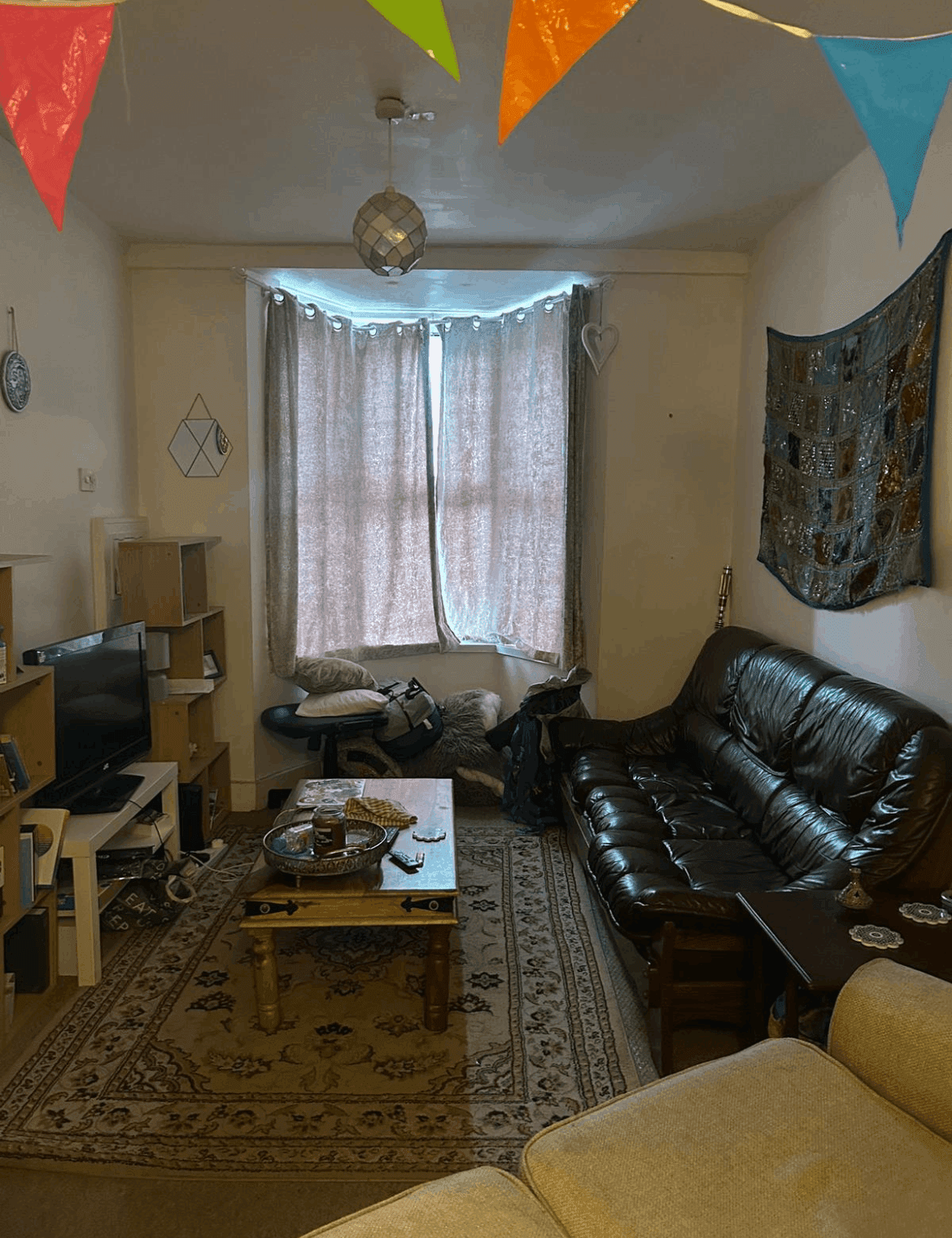 Bedroom in East London - photo 3