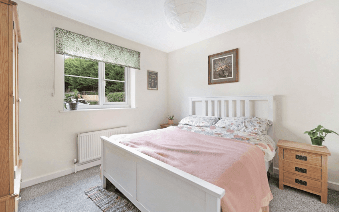 Double room in Walthamstow - photo 1