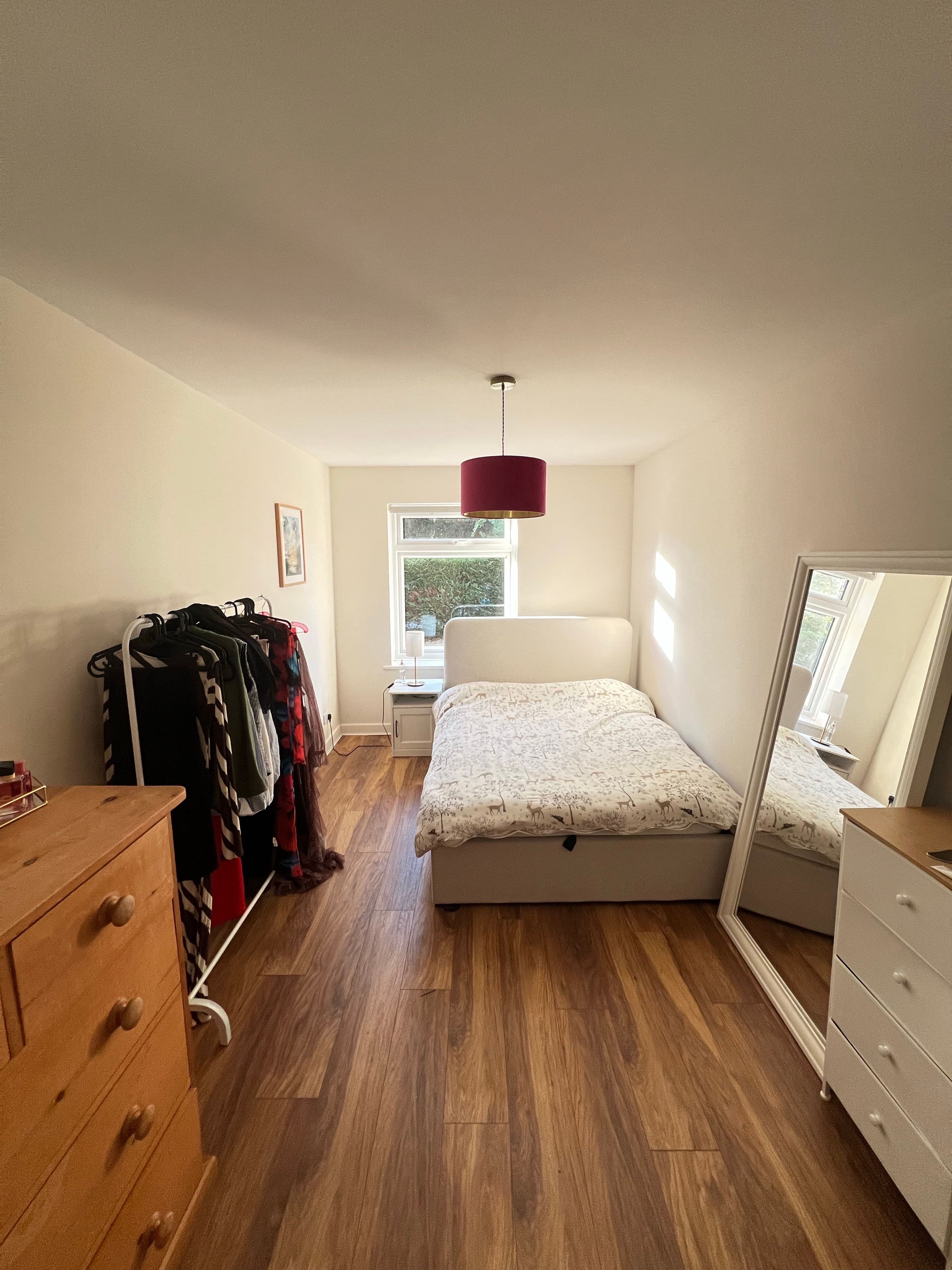 1 Bed Flat in Leafy Teddington - Bills Included — photo 4