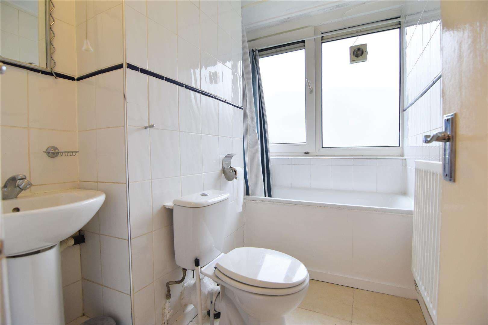 Double room available immediately - photo 4