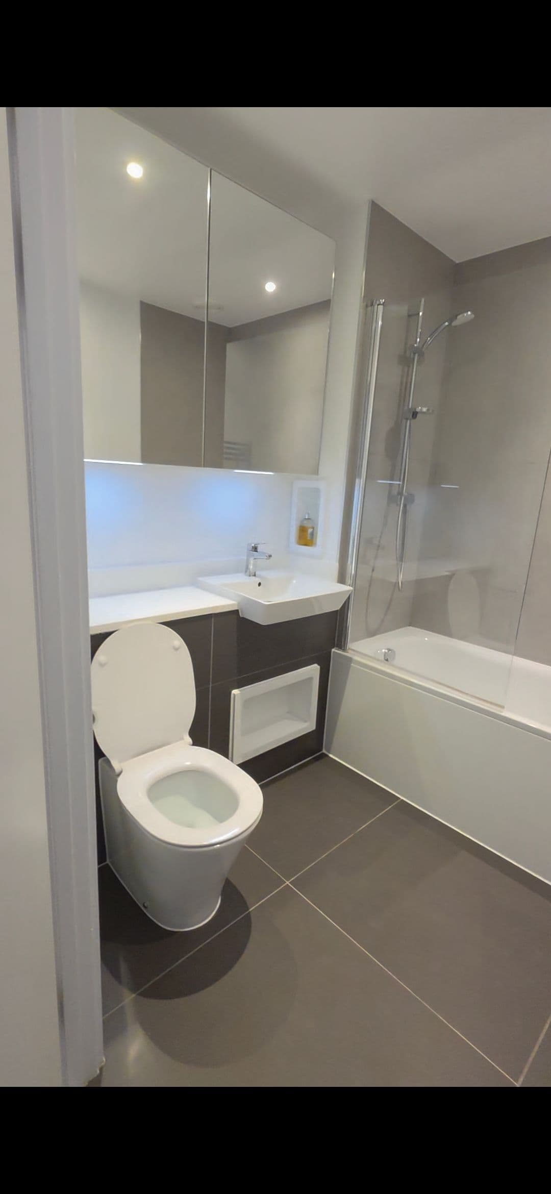 Spacious room available in Elephant&Castle from early August | NO DEPOSIT REQ! — photo 4