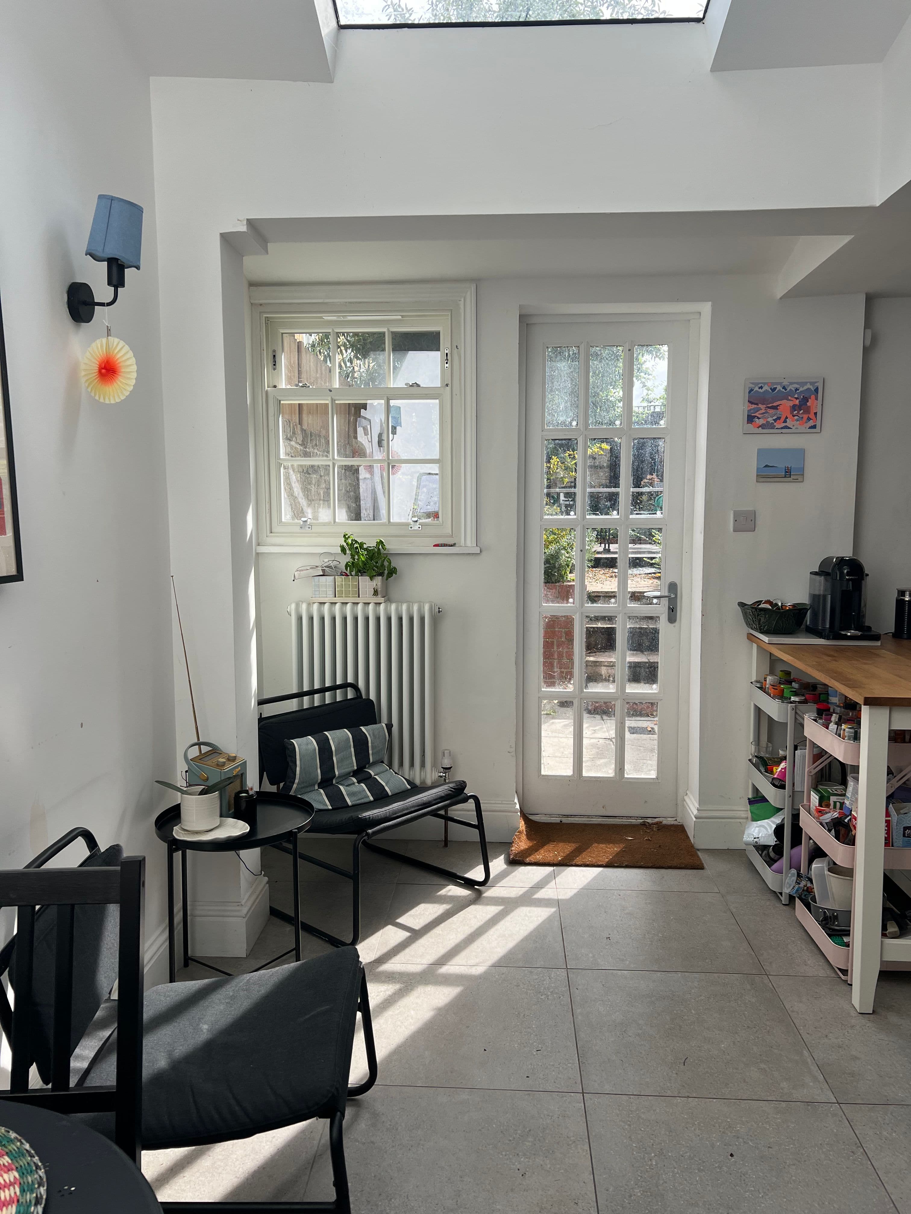 Double bed to rent mid-June in South London - photo 1