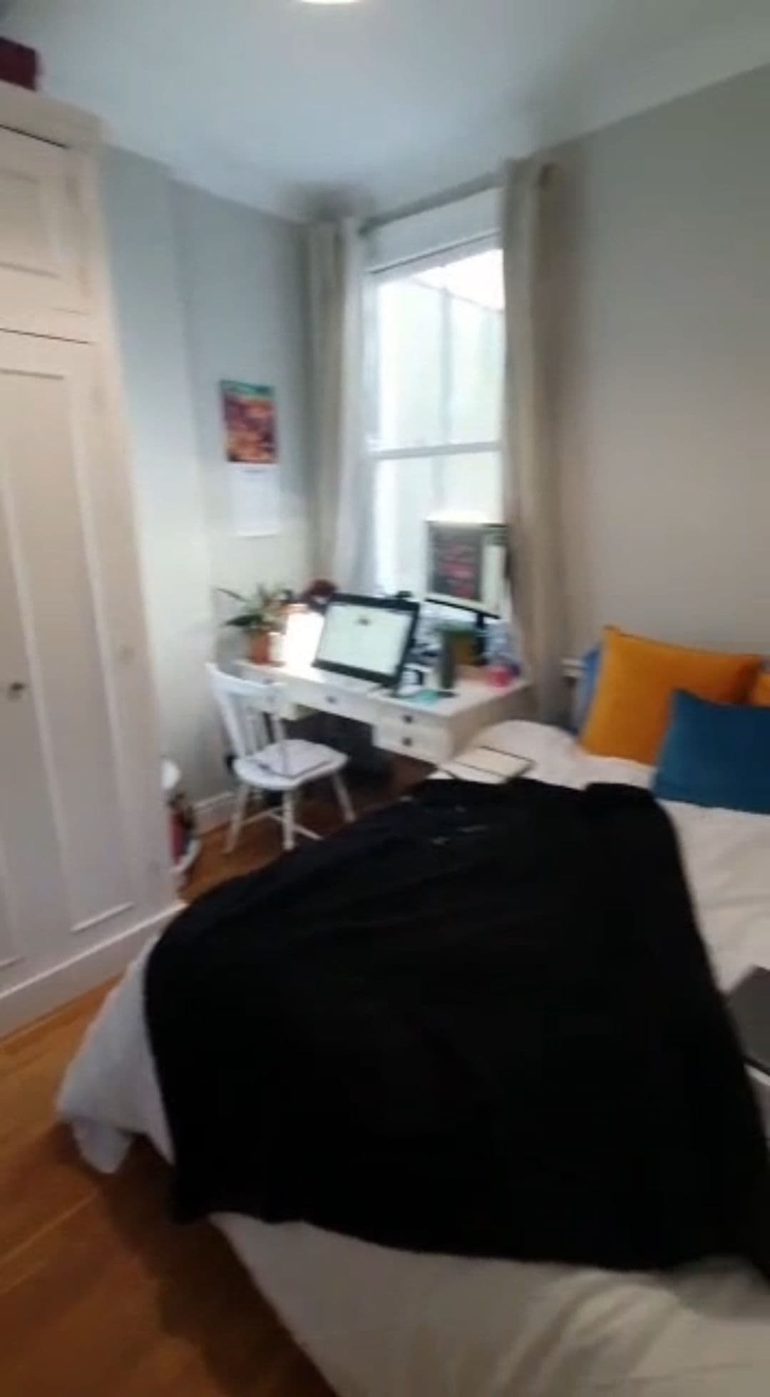 Room in 2 bedroom flat in Fulham - photo 2