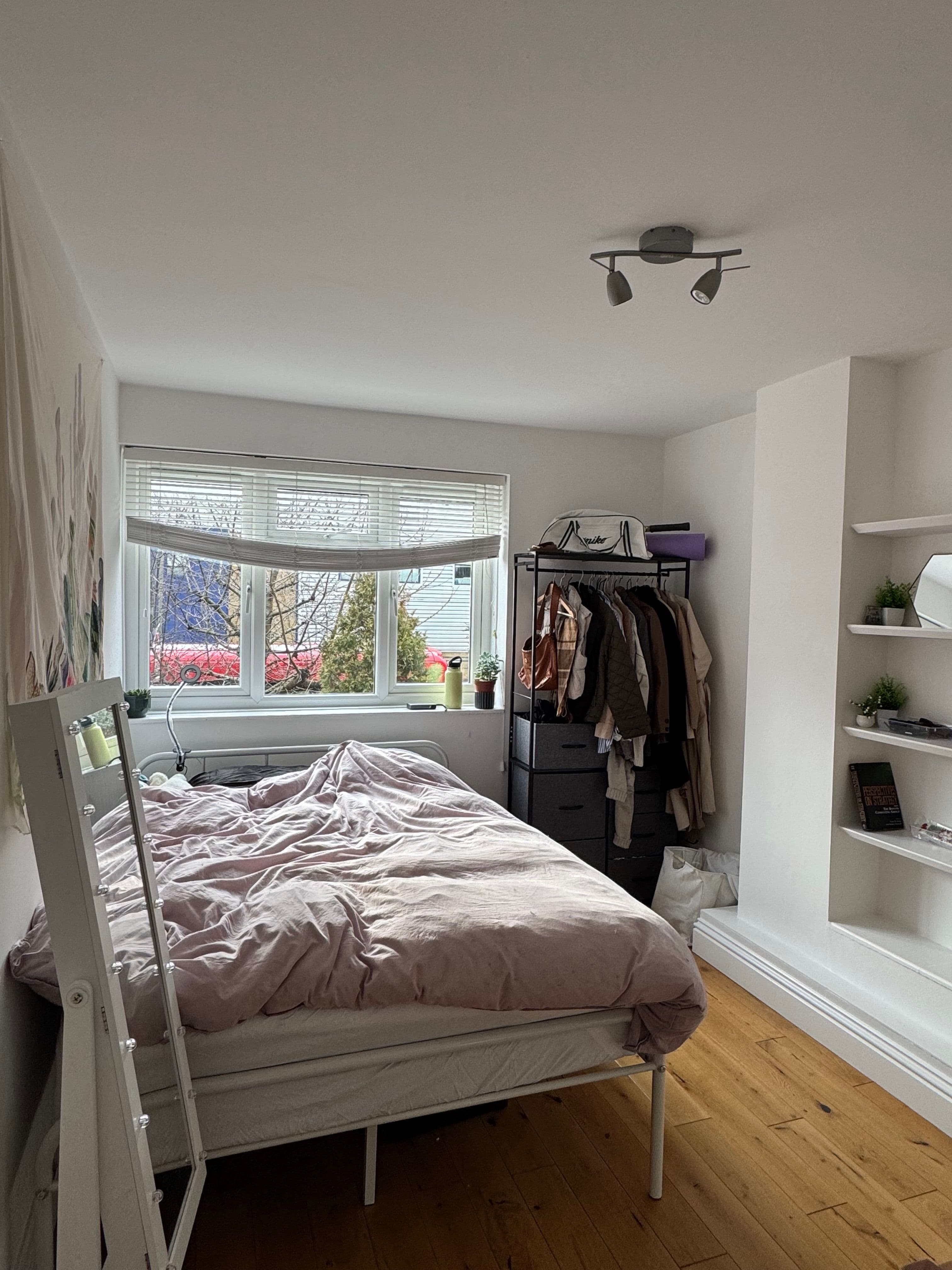 Double room available from March-April in Battersea - photo 1