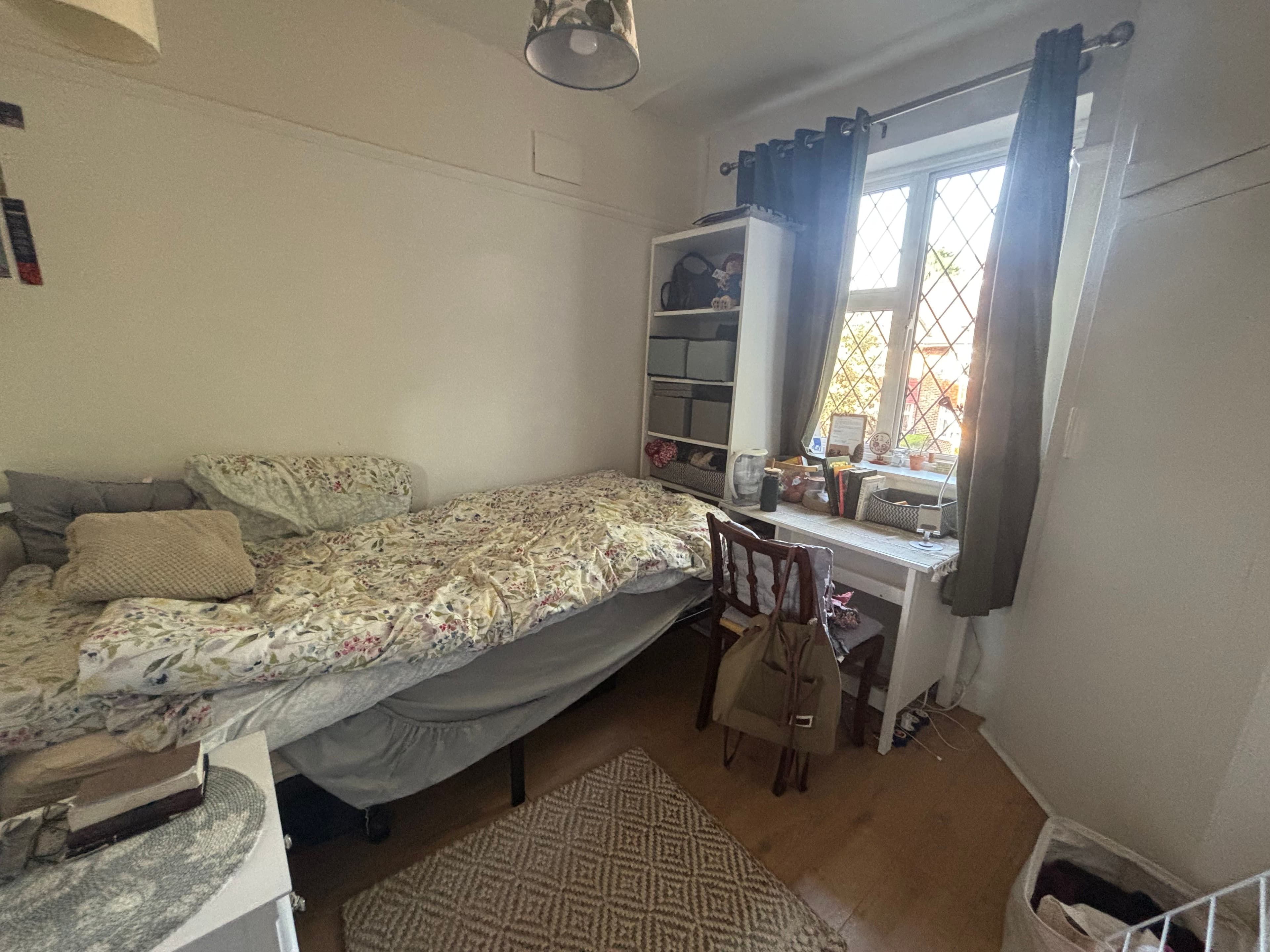 Quite single room in Wimbledon - photo 2