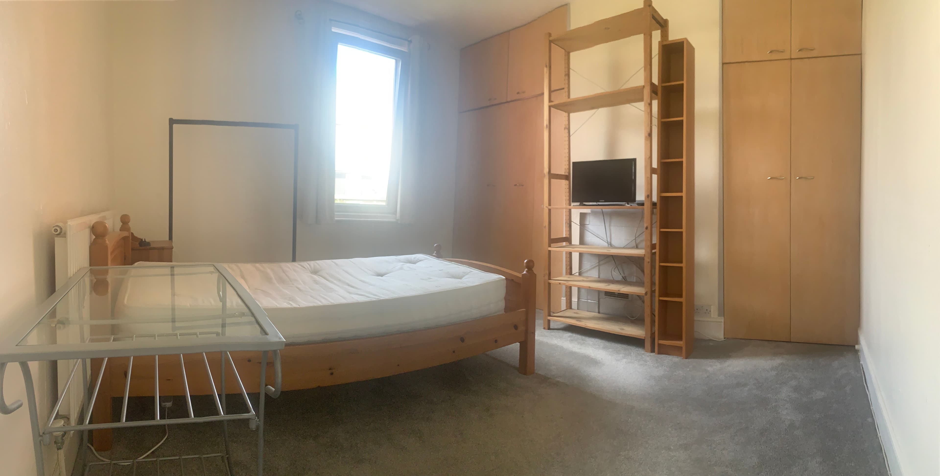 Leytonstone 1 Double Room / Bills Included / £850 pm — photo 2